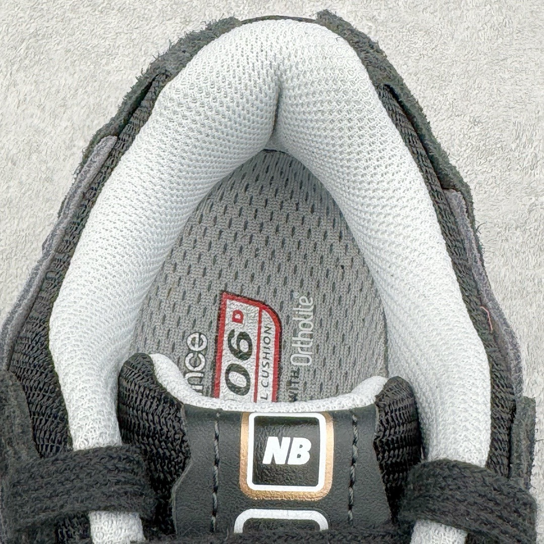 图片[10]-＃M纯原 New Balance M1906DD 黑色 NB新百伦潮流复古织物皮革减震防滑耐磨轻便低帮跑步鞋 原档数据独立私模大底 唯一正确六层组合大底 RB前软后硬 百分百还原原鞋脚感 基于市场现有版本全新升级调整 NB市场最强产物 全网最全配色加持 全套原楦原纸板原厂数据开发 全鞋电脑针车加持 原厂网布 原装进口头层翻毛皮料正确绒感卡色 正确中底拉帮中底网布细节 一比一手工擦旧效果 冲裁组合 匠心打造 耗时两个月开发完成 工艺极其复杂难度可想而知 高端零售专供产物 尺码：36 37 37.5 38 38.5 39.5 40 40.5 41.5 42 42.5 43 44 44.5 45 45.5 46.5 47-选品中心
