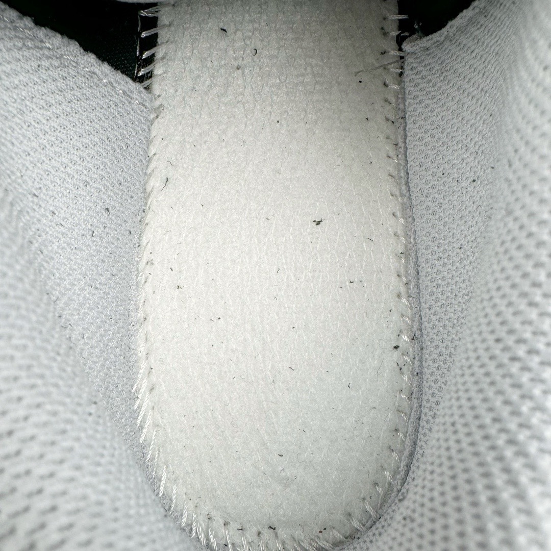 图片[17]-＃M纯原 New Balance M1906DD 黑色 NB新百伦潮流复古织物皮革减震防滑耐磨轻便低帮跑步鞋 原档数据独立私模大底 唯一正确六层组合大底 RB前软后硬 百分百还原原鞋脚感 基于市场现有版本全新升级调整 NB市场最强产物 全网最全配色加持 全套原楦原纸板原厂数据开发 全鞋电脑针车加持 原厂网布 原装进口头层翻毛皮料正确绒感卡色 正确中底拉帮中底网布细节 一比一手工擦旧效果 冲裁组合 匠心打造 耗时两个月开发完成 工艺极其复杂难度可想而知 高端零售专供产物 尺码：36 37 37.5 38 38.5 39.5 40 40.5 41.5 42 42.5 43 44 44.5 45 45.5 46.5 47-选品中心