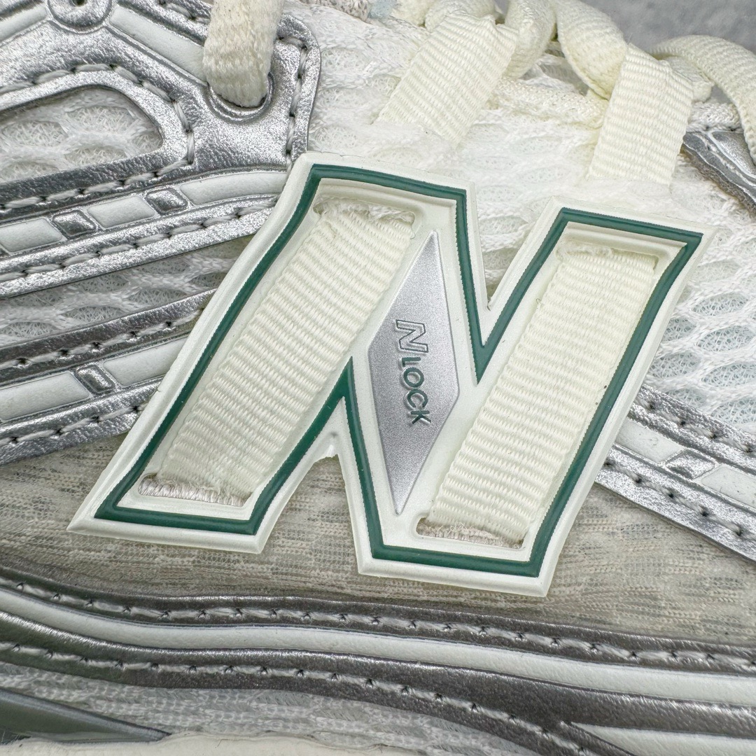 图片[17]-＃M纯原 New Balance M1906REE 白绿 NB新百伦潮流复古织物皮革减震防滑耐磨轻便低帮跑步鞋 原档数据独立私模大底 唯一正确六层组合大底 RB前软后硬 百分百还原原鞋脚感 基于市场现有版本全新升级调整 NB市场最强产物 全网最全配色加持 全套原楦原纸板原厂数据开发 全鞋电脑针车加持 原厂网布 原装进口头层翻毛皮料正确绒感卡色 正确中底拉帮中底网布细节 一比一手工擦旧效果 冲裁组合 匠心打造 耗时两个月开发完成 工艺极其复杂难度可想而知 高端零售专供产物 尺码：36 37 37.5 38 38.5 39.5 40 40.5 41.5 42 42.5 43 44 44.5 45 45.5 46.5 47-选品中心