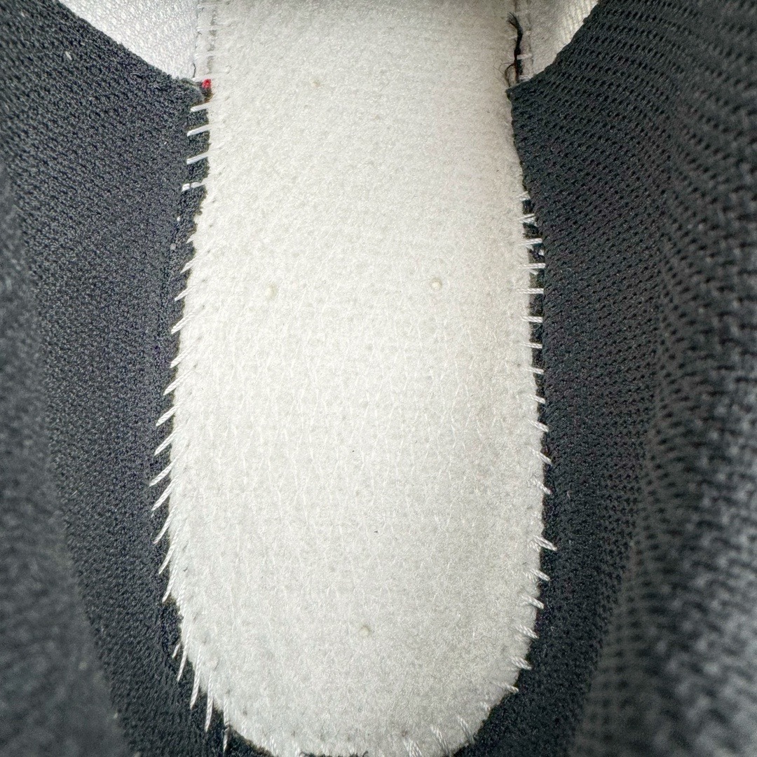 图片[17]-＃M纯原 New Balance M1906REA 白红 NB新百伦潮流复古织物皮革减震防滑耐磨轻便低帮跑步鞋 原档数据独立私模大底 唯一正确六层组合大底 RB前软后硬 百分百还原原鞋脚感 基于市场现有版本全新升级调整 NB市场最强产物 全网最全配色加持 全套原楦原纸板原厂数据开发 全鞋电脑针车加持 原厂网布 原装进口头层翻毛皮料正确绒感卡色 正确中底拉帮中底网布细节 一比一手工擦旧效果 冲裁组合 匠心打造 耗时两个月开发完成 工艺极其复杂难度可想而知 高端零售专供产物 尺码：36 37 37.5 38 38.5 39.5 40 40.5 41.5 42 42.5 43 44 44.5 45 45.5 46.5 47-选品中心