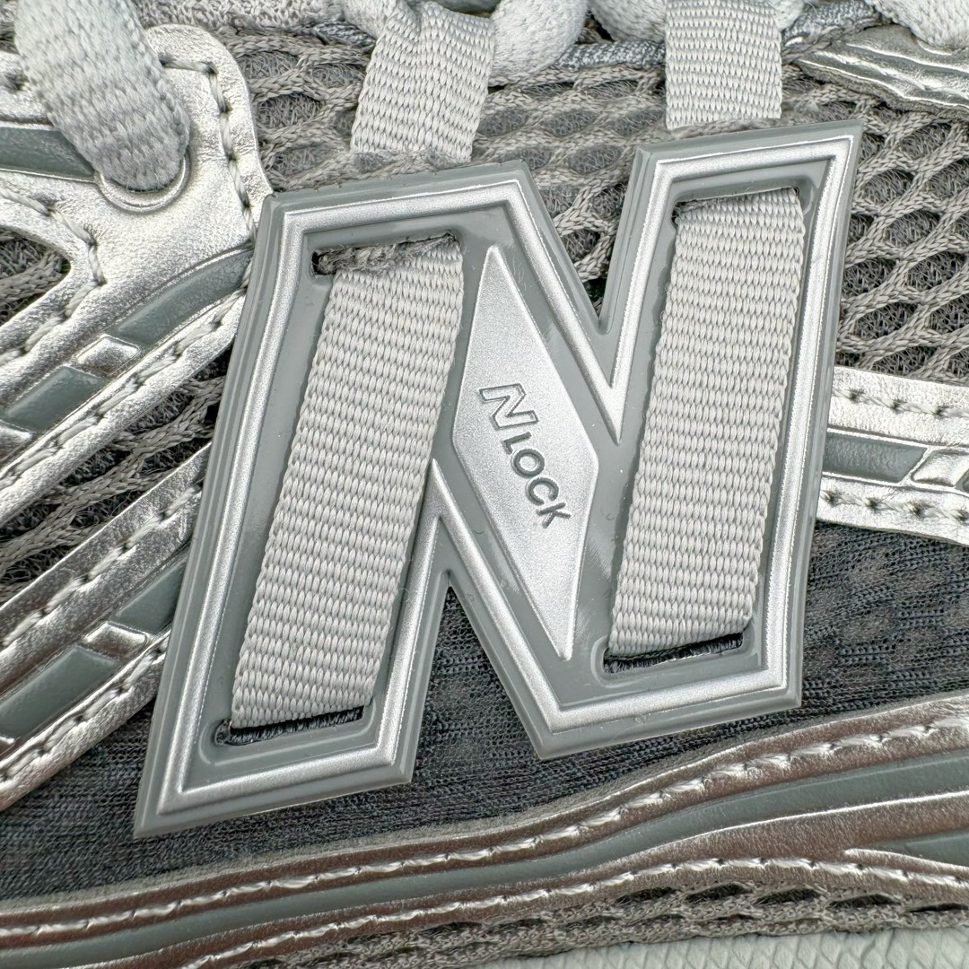 图片[16]-＃M纯原 New Balance M1906REH 银灰 NB新百伦潮流复古织物皮革减震防滑耐磨轻便低帮跑步鞋 原档数据独立私模大底 唯一正确六层组合大底 RB前软后硬 百分百还原原鞋脚感 基于市场现有版本全新升级调整 NB市场最强产物 全网最全配色加持 全套原楦原纸板原厂数据开发 全鞋电脑针车加持 原厂网布 原装进口头层翻毛皮料正确绒感卡色 正确中底拉帮中底网布细节 一比一手工擦旧效果 冲裁组合 匠心打造 耗时两个月开发完成 工艺极其复杂难度可想而知 高端零售专供产物 尺码：36 37 37.5 38 38.5 39.5 40 40.5 41.5 42 42.5 43 44 44.5 45 45.5 46.5 47-选品中心