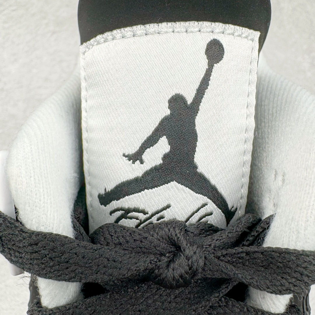 图片[14]-＃KZ神版 Air Jordan AJ4 Retro \\\” Fear \\\” 黑白恐惧 复刻2024版 FQ8138-002 独家外贸特供尺码含 45.5 49.5 50.5 国内外口碑最好最推荐的产品 市场中端王者 亲自操刀耗时半年巨作 全套原纸板楦头开发 确保原汁原味 完美呈现四代版型 一比一鞋头弧度高度鞋身弧度 此版本只针对中端市场 皮料材质有所更替 其他数据细节工艺流程均保持一致 绝不口嗨 细节品控鞋型随意秒杀市面3XX 4XX 原厂TPU网格鞋带扣 正确内里网布 菱角分明不变形无多余毛边 柔软性质感一致于原鞋 市场唯一原厂鞋扣模具 背面可见隐藏注塑口 原厂织唛标 原厂飞人电绣工艺 尾指中部跳三针 独家绑鞋带手法 印刷中底布 四线拉帮 米色美纹纸贴合固定 进口港宝加持 后跟自然饱满 全鞋荧光划线卡点 追求极致完美 每一双都是工艺品 多重QC质检 超越公司货的品控标准 实实在在的免检产品 尺码：40 40.5 41 42 42.5 43 44 44.5 45 45.5 46 47.5 48.5 49.5 50.5-选品中心