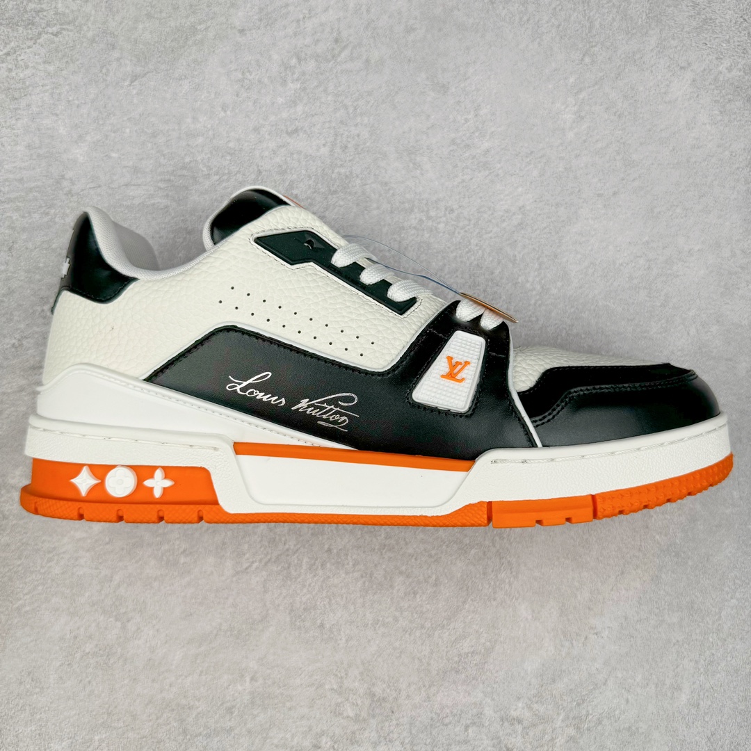 图片[4]-＃FS Louis Vuitton Trainer lv时装走秀运动鞋 实力大厂出品 平台专供 成熟的做工稳定的品控 完美鞋型超高的清洁度 零毛边线头瑕疵 全套原楦原纸版原鞋开模 全网最具灵魂的版型 正确原装黄色鞋盒 正确中底印花 鞋面印花3D高频深度立体 全鞋电脑针车 紧密相连 针距密度一致 环保乳胶注塑鞋垫 厚度脚感还原原版 皮面裁剪部位 统一油边封口工艺 原装橡胶大底含胶量大底组合零偏差 专柜全套包装 防尘袋 说明书 质保卡 男女鞋 尺码：35 36 37 38 39 40 41 42 43 44 45-选品中心