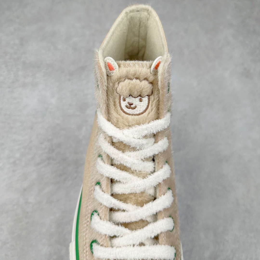 图片[5]-Converse 秋冬加绒新款 匡威动物园 快乐萌宠系列 本次一共以四款萌宠为主题，分别是兔子、羊驼、水豚和猴子，鞋子以 1970s和All Star鞋型为基础，在原有鞋型上做延伸设计，以四款不同颜色，来区分四款可爱的小动物。每款鞋子都随鞋赠送了同主题的毛绒小包，并且每双鞋都配了两双鞋带，一双毛绒鞋带和一双编织鞋带，毛绒绒的鞋子非常适合秋冬季穿着。 尺码：35-44（36.5 37.5 39.5 41.5 42.5）-选品中心