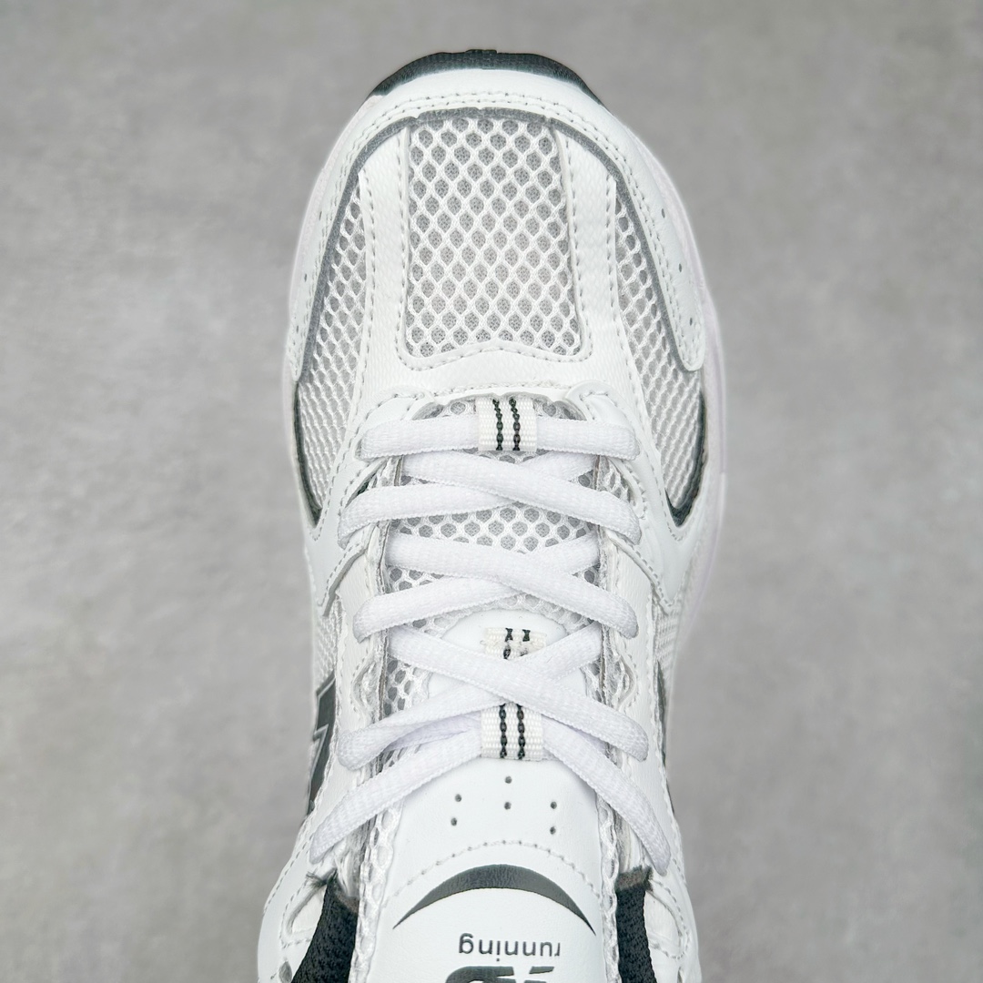 图片[4]-New Balance NB530 新百伦复古透气跑步鞋 抛弃过往以皮革为主的人气轮廓 以极具复古风范的跑鞋外观呈现 设计上全鞋以简约清爽的纯白色作基底 鞋身覆盖大面积织物网眼材质 并于鞋头、鞋带孔眼片等细节处点缀对比鲜明的反光银镀层凸显 鞋舌、侧身等位置则辅以一贯的「N」字标志和品牌徽标彰显身份 最后通过搭载的 ABZORB 缓震中底完善整体造型 尺码：36 37 37.5 38 38.5 39 40 40.5 41 42 42.5 43 44 45-选品中心