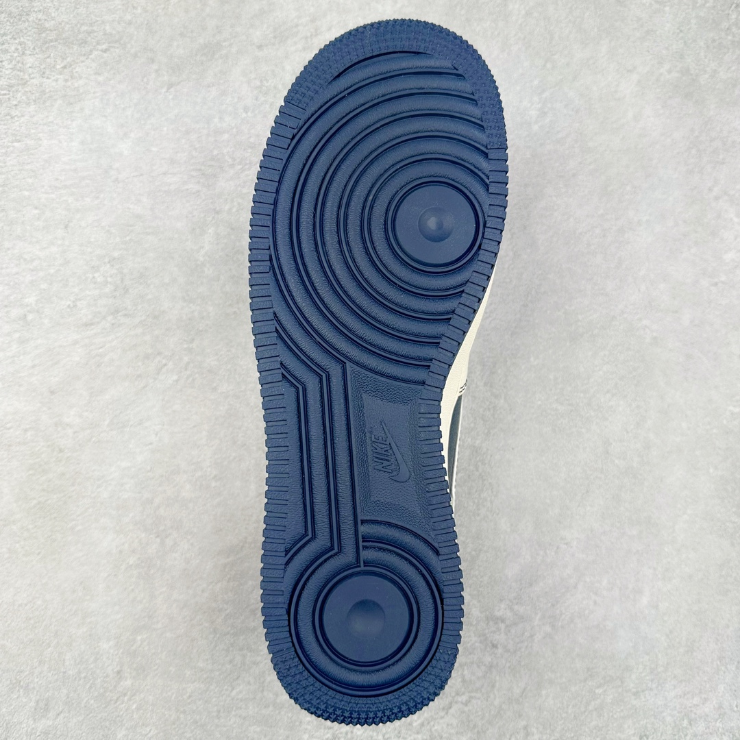 图片[9]-NK Air Force 1´07 Low 空军一号低帮百搭休闲运动板鞋 KK1988-013 柔软、弹性十足的缓震性能和出色的中底设计 横跨复古与现代的外型结合 造就出风靡全球 三十多年的Force 1 直到今天还深受青睐 尺码：36 36.5 37.5 38 38.5 39 40 40.5 41 42 42.5 43 44 44.5 45-选品中心