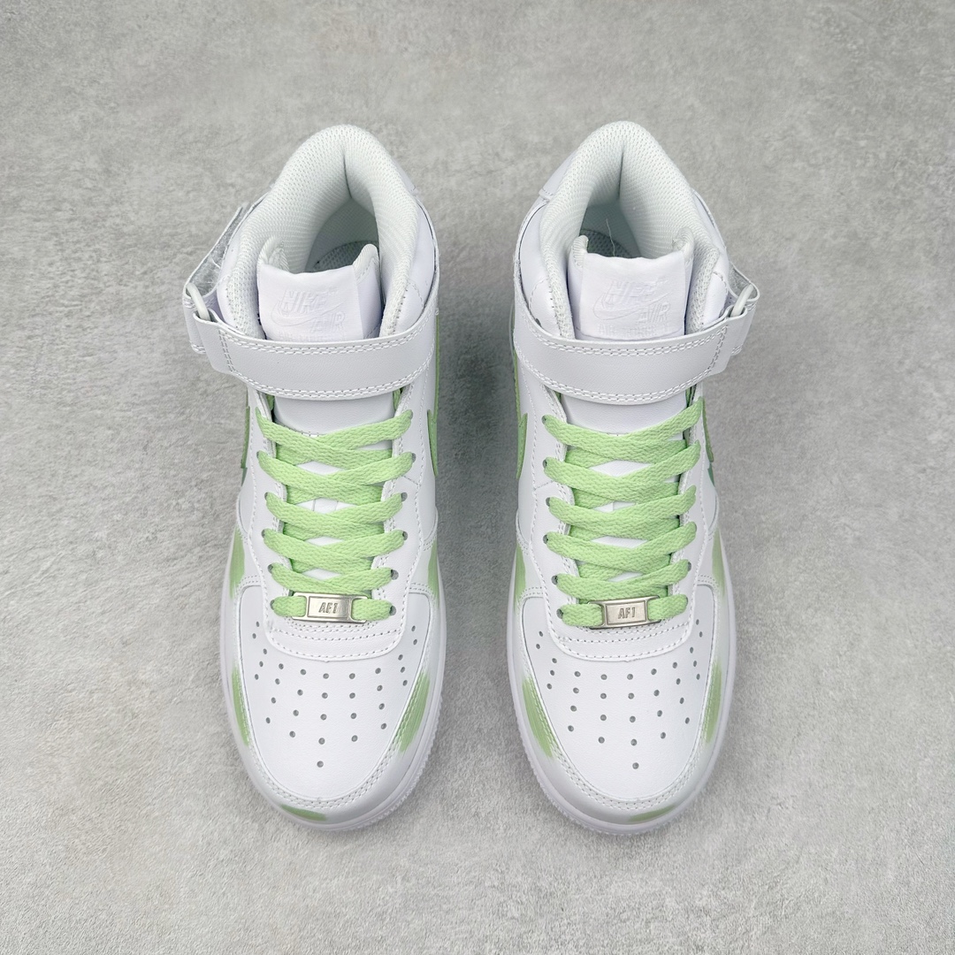 图片[2]-NK Air Force 1 Mid 空军一号中帮高帮百搭休闲运动板鞋 CW2289-111 柔软、弹性十足的缓震性能和出色的中底设计 横跨复古与现代的外型结合 造就出风靡全球三十多年的Force 1 尺码：36 36.5 37.5 38 38.5 39 40 40.5 41 42 42.5 43 44 44.5 45-选品中心