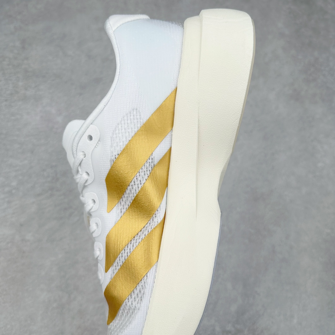 图片[7]-AD Adizero Eva SL M 零度进化版系列低帮轻便透气竞速休闲运动慢跑鞋 JP6002 相信大家对去年 adidas 横空出世的「顶级超跑」adiZero Adios Pro EVO 1 记忆犹新！不仅登顶阿迪史上最轻跑鞋宝座，更在接下来的全球马拉松赛事中，持续书写着惊人成绩，被网友戏称新一代「阿迪神鞋」全网刷屏！极简设计语言与强烈速度感和存在感的鞋侧三线，让人过目不忘，特别种草！其中定位于中长跑训练的 adidas Adizero Evo SL，整体外观造型与 adiZero Adios Pro EVO 1 非常相似。中底配置方面搭载全掌 Lightstrike Pro，鞋面采用透气网面示人，契合日常训练鞋的定位，更加耐用。外底给到了马牌橡胶，及类似上代竞速旗舰 adidas Adizero Adios Pro 3 区域分布。整体看下来无论是外观的鲜明辨识度，还是配置的扎实程度都很顶。尺码：36 36⅔ 37⅓ 38 38⅔ 39⅓ 40 40⅔ 41⅓ 42 42⅔ 43⅓ 44 45-选品中心