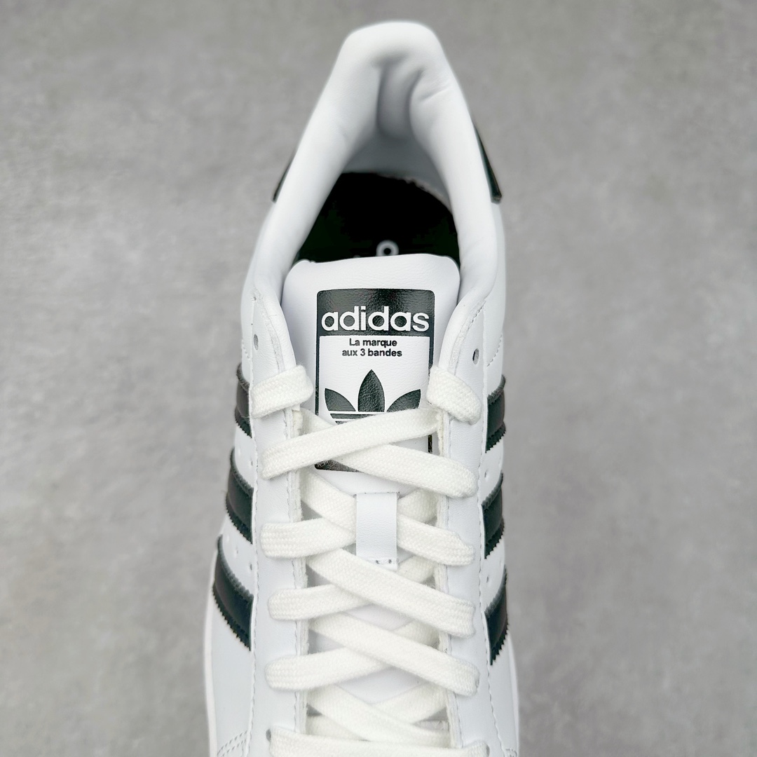 图片[5]-＃H11纯原福利 AD Originals Superstar 经典复古贝壳头板鞋 IH3116 诞生于1969年 是第一双将全皮面鞋 身与橡胶鞋头结合在一起的低帮篮球鞋 Superstar最开始 是作为高帮篮球鞋Pro Model的低帮版本而出现的 但因为其独特和醒目的橡胶鞋头造型而让大家熟知 被大家形象地称为\\\”shelltoe\\\”贝壳头 在70年代的美国职业篮球场上 接近3/4的NBA球员都将这双Superstar作为场上用鞋 80年代之后 经过不断的改良和发展 Superstar逐渐成为横跨时装、音乐、街头文化、休闲和运动等各大领域的时尚潮鞋 尺码：35.5 36 36.5 37 38 38.5 39 40 40.5 41 42 42.5 43 44 44.5 45-选品中心