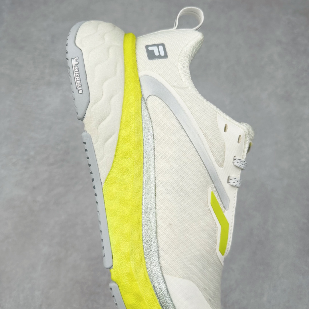 图片[6]-FILA Athletics 斐乐时尚舒适网布织物防滑耐磨 低帮训练跑步鞋 FUSION 系列传承了 FILA 的百年基因，融入年轻运动及潮流文化，成为引领变革、创新突破的一代。以“1+N” 的跨界合作模式重现经典的同时创造经典。带来最出其不意的跨界合作惊喜。同时，FILAFUSION把FILA 的 DNA 融入到定制体验里，你可以随心制造厲于你的产品。FILA FUSION 的鞋家族涵盖了老爹鞋、跑步鞋、网球鞋、季节款。风格复古新潮，满足了时尚人士出行及各类运动的搭配需求，成为当下年轻人筷拥的鞋类品牌之一。FILA FUSION 走进年轻人的世界，通过年轻人运动，街舞，滑板，篮球，展现 FILA FUSION 的潮流态度和年轻文化。FILA FUSION 认为末来属于引领变革、创新突破的年轻一代，让我们一起构成 FILA 未来的蓝图吧！尺码：35.5 36 36.5 37.5 38 38.5 39 40 40.5 41 42 42.5 43 44 44.5 45 45.5-选品中心