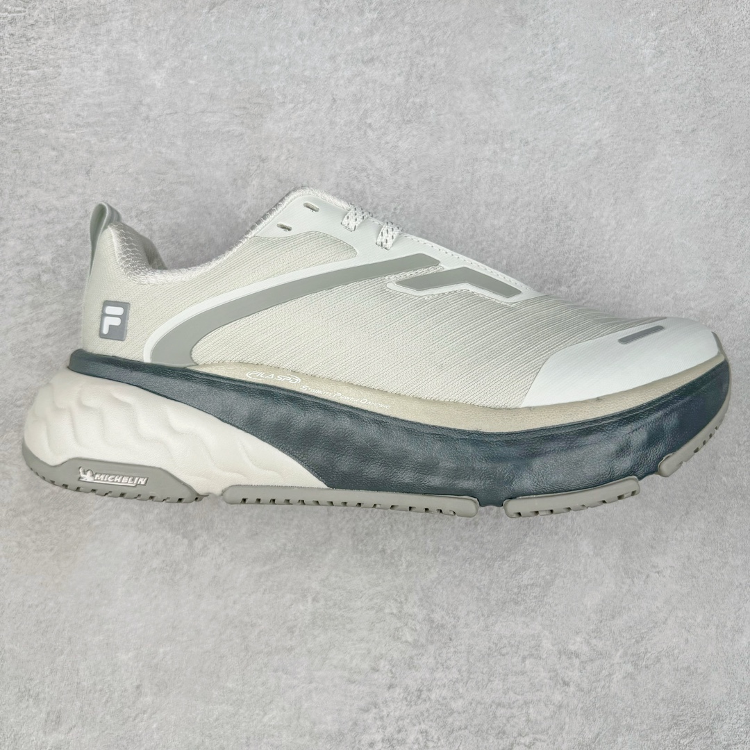 FILA Athletics 斐乐时尚舒适网布织物防滑耐磨 低帮训练跑步鞋 FUSION 系列传承了 FILA 的百年基因，融入年轻运动及潮流文化，成为引领变革、创新突破的一代。以“1+N” 的跨界合作模式重现经典的同时创造经典。带来最出其不意的跨界合作惊喜。同时，FILAFUSION把FILA 的 DNA 融入到定制体验里，你可以随心制造厲于你的产品。FILA FUSION 的鞋家族涵盖了老爹鞋、跑步鞋、网球鞋、季节款。风格复古新潮，满足了时尚人士出行及各类运动的搭配需求，成为当下年轻人筷拥的鞋类品牌之一。FILA FUSION 走进年轻人的世界，通过年轻人运动，街舞，滑板，篮球，展现 FILA FUSION 的潮流态度和年轻文化。FILA FUSION 认为末来属于引领变革、创新突破的年轻一代，让我们一起构成 FILA 未来的蓝图吧！尺码：35.5 36 36.5 37.5 38 38.5 39 40 40.5 41 42 42.5 43 44 44.5 45 45.5-选品中心