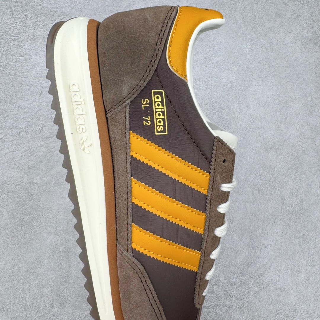 图片[6]-＃CS AD Wmns SL72 OG 系列德训足球风百搭低帮休闲运动板鞋 JI2490 采用高弹EVA+MODEL+RB三层组合底 区别市面RB一体大底 三层组合鞋底重量与原鞋一致 Originals 将有「T 头鞋」造型的诞生于 1972 年的 SL72 鞋款复刻带回 各位买鞋又有新选择了 1972 年 SL72 问世后 引领了后来阿迪达斯的跑鞋发展方向 其中「SL」代表了 Super Light 彰显了产品轻便的特性 1972 年 SL72 问世后 引领了后来阿迪达斯的跑鞋发展方向 其中「SL」代表了 Super Light 彰显了产品轻便的特性 这次 Originals 延续其轻质经典的基因 带来男女两款 SL72 男生款带来 SL72 RS 鞋型 RS 意为 Reshaped（重塑）鞋款在保留了经典的外观基础上 在尼龙材质里增加了填充物 使鞋型更加挺立和饱满 鞋头则更加圆润 鞋底的 EVA 材质则增加了鞋款的高度 女生款则带来 SL72 OG W 鞋型 OG 顾名思义则是致敬经典款式 相较于 RS（Reshaped）鞋款 鞋身更加纤细 其整体鞋身轮廓、线条、细节、材质上尊崇 70 年代 SL72 的设计 还原经典味道 尺码：36 36⅔ 37⅓ 38 38⅔ 39⅓ 40 40⅔ 41⅓ 42 42⅔ 43⅓ 44 44⅔ 45-选品中心