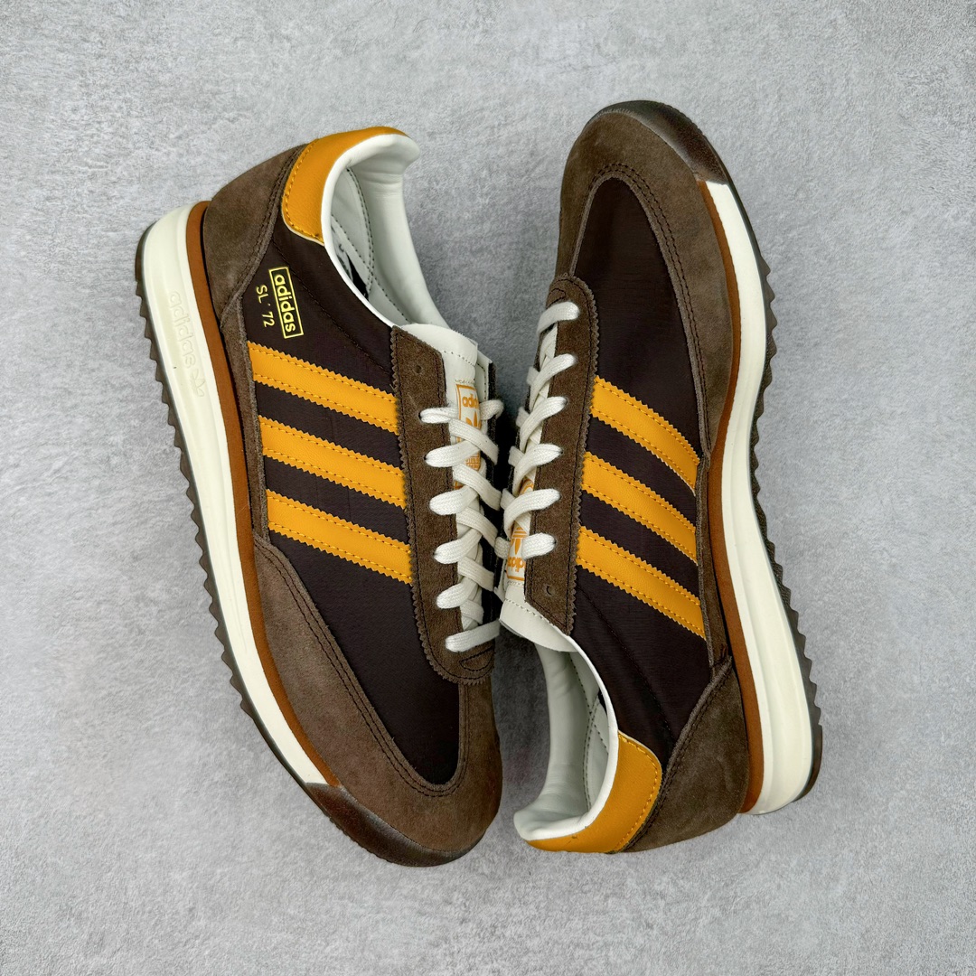 图片[3]-＃CS AD Wmns SL72 OG 系列德训足球风百搭低帮休闲运动板鞋 JI2490 采用高弹EVA+MODEL+RB三层组合底 区别市面RB一体大底 三层组合鞋底重量与原鞋一致 Originals 将有「T 头鞋」造型的诞生于 1972 年的 SL72 鞋款复刻带回 各位买鞋又有新选择了 1972 年 SL72 问世后 引领了后来阿迪达斯的跑鞋发展方向 其中「SL」代表了 Super Light 彰显了产品轻便的特性 1972 年 SL72 问世后 引领了后来阿迪达斯的跑鞋发展方向 其中「SL」代表了 Super Light 彰显了产品轻便的特性 这次 Originals 延续其轻质经典的基因 带来男女两款 SL72 男生款带来 SL72 RS 鞋型 RS 意为 Reshaped（重塑）鞋款在保留了经典的外观基础上 在尼龙材质里增加了填充物 使鞋型更加挺立和饱满 鞋头则更加圆润 鞋底的 EVA 材质则增加了鞋款的高度 女生款则带来 SL72 OG W 鞋型 OG 顾名思义则是致敬经典款式 相较于 RS（Reshaped）鞋款 鞋身更加纤细 其整体鞋身轮廓、线条、细节、材质上尊崇 70 年代 SL72 的设计 还原经典味道 尺码：36 36⅔ 37⅓ 38 38⅔ 39⅓ 40 40⅔ 41⅓ 42 42⅔ 43⅓ 44 44⅔ 45-选品中心