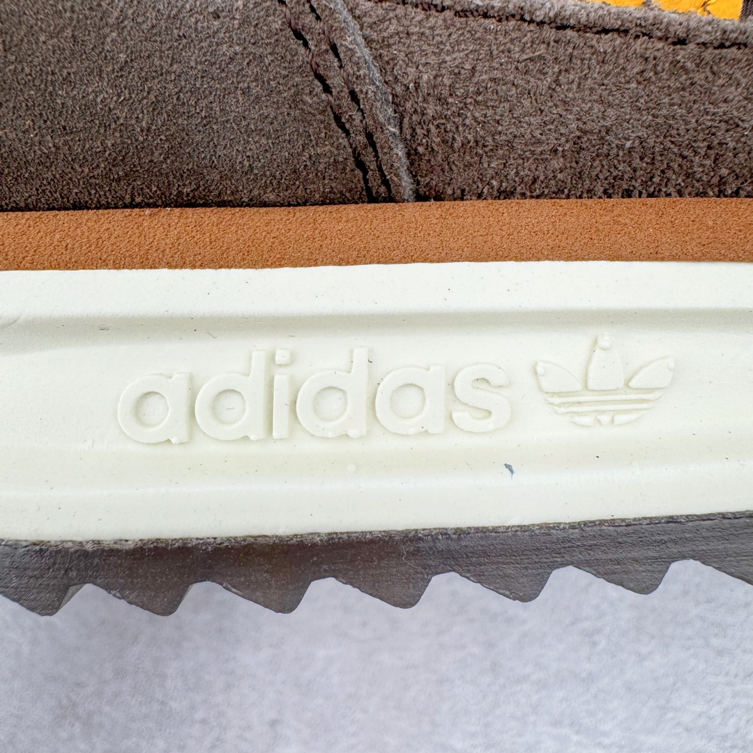 图片[19]-＃CS AD Wmns SL72 OG 系列德训足球风百搭低帮休闲运动板鞋 JI2490 采用高弹EVA+MODEL+RB三层组合底 区别市面RB一体大底 三层组合鞋底重量与原鞋一致 Originals 将有「T 头鞋」造型的诞生于 1972 年的 SL72 鞋款复刻带回 各位买鞋又有新选择了 1972 年 SL72 问世后 引领了后来阿迪达斯的跑鞋发展方向 其中「SL」代表了 Super Light 彰显了产品轻便的特性 1972 年 SL72 问世后 引领了后来阿迪达斯的跑鞋发展方向 其中「SL」代表了 Super Light 彰显了产品轻便的特性 这次 Originals 延续其轻质经典的基因 带来男女两款 SL72 男生款带来 SL72 RS 鞋型 RS 意为 Reshaped（重塑）鞋款在保留了经典的外观基础上 在尼龙材质里增加了填充物 使鞋型更加挺立和饱满 鞋头则更加圆润 鞋底的 EVA 材质则增加了鞋款的高度 女生款则带来 SL72 OG W 鞋型 OG 顾名思义则是致敬经典款式 相较于 RS（Reshaped）鞋款 鞋身更加纤细 其整体鞋身轮廓、线条、细节、材质上尊崇 70 年代 SL72 的设计 还原经典味道 尺码：36 36⅔ 37⅓ 38 38⅔ 39⅓ 40 40⅔ 41⅓ 42 42⅔ 43⅓ 44 44⅔ 45-选品中心