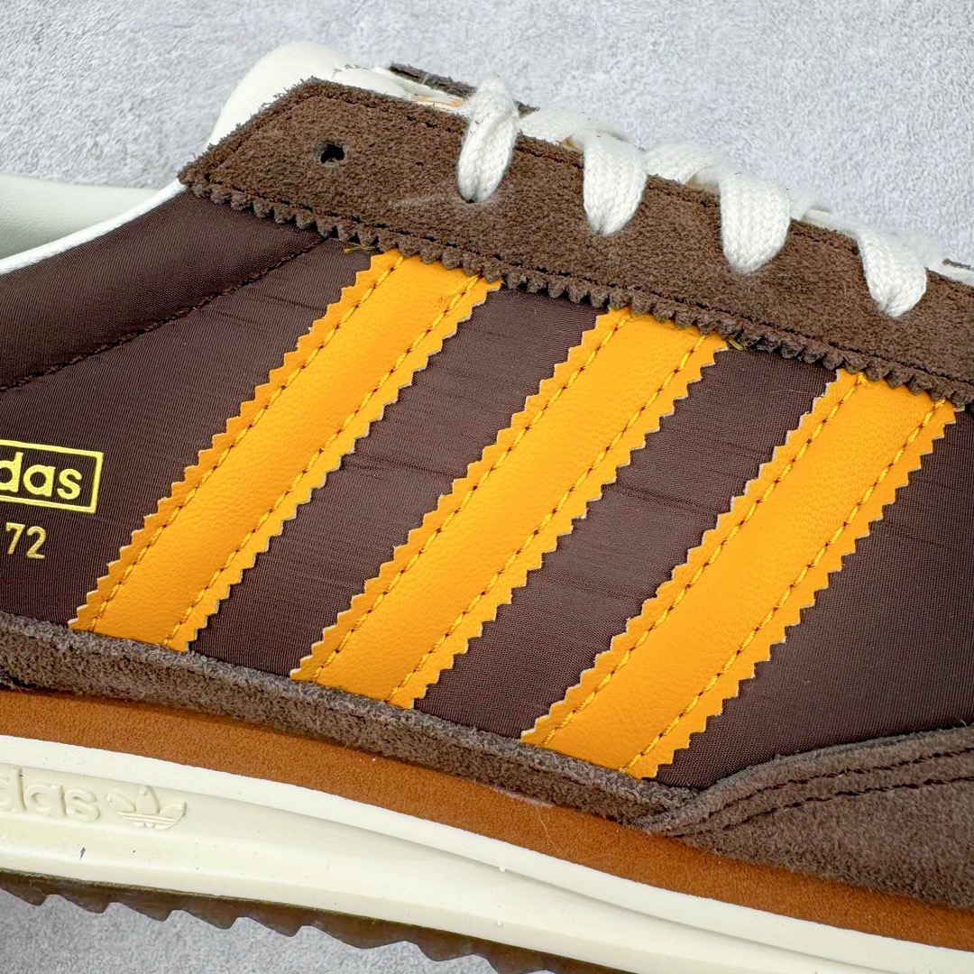 图片[17]-＃CS AD Wmns SL72 OG 系列德训足球风百搭低帮休闲运动板鞋 JI2490 采用高弹EVA+MODEL+RB三层组合底 区别市面RB一体大底 三层组合鞋底重量与原鞋一致 Originals 将有「T 头鞋」造型的诞生于 1972 年的 SL72 鞋款复刻带回 各位买鞋又有新选择了 1972 年 SL72 问世后 引领了后来阿迪达斯的跑鞋发展方向 其中「SL」代表了 Super Light 彰显了产品轻便的特性 1972 年 SL72 问世后 引领了后来阿迪达斯的跑鞋发展方向 其中「SL」代表了 Super Light 彰显了产品轻便的特性 这次 Originals 延续其轻质经典的基因 带来男女两款 SL72 男生款带来 SL72 RS 鞋型 RS 意为 Reshaped（重塑）鞋款在保留了经典的外观基础上 在尼龙材质里增加了填充物 使鞋型更加挺立和饱满 鞋头则更加圆润 鞋底的 EVA 材质则增加了鞋款的高度 女生款则带来 SL72 OG W 鞋型 OG 顾名思义则是致敬经典款式 相较于 RS（Reshaped）鞋款 鞋身更加纤细 其整体鞋身轮廓、线条、细节、材质上尊崇 70 年代 SL72 的设计 还原经典味道 尺码：36 36⅔ 37⅓ 38 38⅔ 39⅓ 40 40⅔ 41⅓ 42 42⅔ 43⅓ 44 44⅔ 45-选品中心