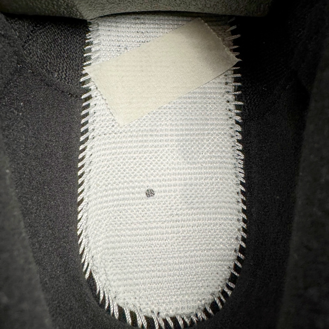 图片[10]-＃OG纯原 Air Jordan AJ3 Retro 黑猫 CK9246-168 原楦原纸板开发 确保原汁原味 原厂皮料质感色泽绝无偏差 完美中底拉帮 原厂中底钢印 原档案大底 如假白送 大底纹路 气垫通透度PU的回弹性均百分百还原 原厂电绣鞋舌飞人刺绣针数立体讲究精细欢迎对比正品原鞋 尺码：36 36.5 37.5 38 38.5 39 40 40.5 41 42 42.5 43 44 44.5 45 46 47.5-选品中心