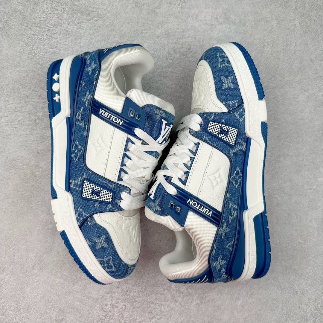 图片[3]-＃FS Louis Vuitton Trainer lv时装走秀运动鞋 实力大厂出品 平台专供 成熟的做工稳定的品控 完美鞋型超高的清洁度 零毛边线头瑕疵 全套原楦原纸版原鞋开模 全网最具灵魂的版型 正确原装黄色鞋盒 正确中底印花 鞋面印花3D高频深度立体 全鞋电脑针车 紧密相连 针距密度一致 环保乳胶注塑鞋垫 厚度脚感还原原版 皮面裁剪部位 统一油边封口工艺 原装橡胶大底含胶量大底组合零偏差 专柜全套包装 防尘袋 说明书 质保卡 男女鞋 尺码：35 36 37 38 39 40 41 42 43 44 45-选品中心