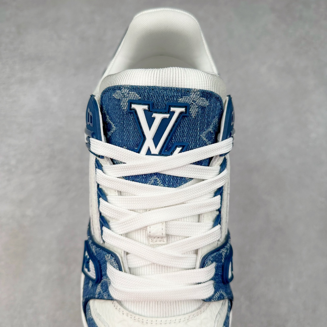 图片[5]-＃FS Louis Vuitton Trainer lv时装走秀运动鞋 实力大厂出品 平台专供 成熟的做工稳定的品控 完美鞋型超高的清洁度 零毛边线头瑕疵 全套原楦原纸版原鞋开模 全网最具灵魂的版型 正确原装黄色鞋盒 正确中底印花 鞋面印花3D高频深度立体 全鞋电脑针车 紧密相连 针距密度一致 环保乳胶注塑鞋垫 厚度脚感还原原版 皮面裁剪部位 统一油边封口工艺 原装橡胶大底含胶量大底组合零偏差 专柜全套包装 防尘袋 说明书 质保卡 男女鞋 尺码：35 36 37 38 39 40 41 42 43 44 45-选品中心