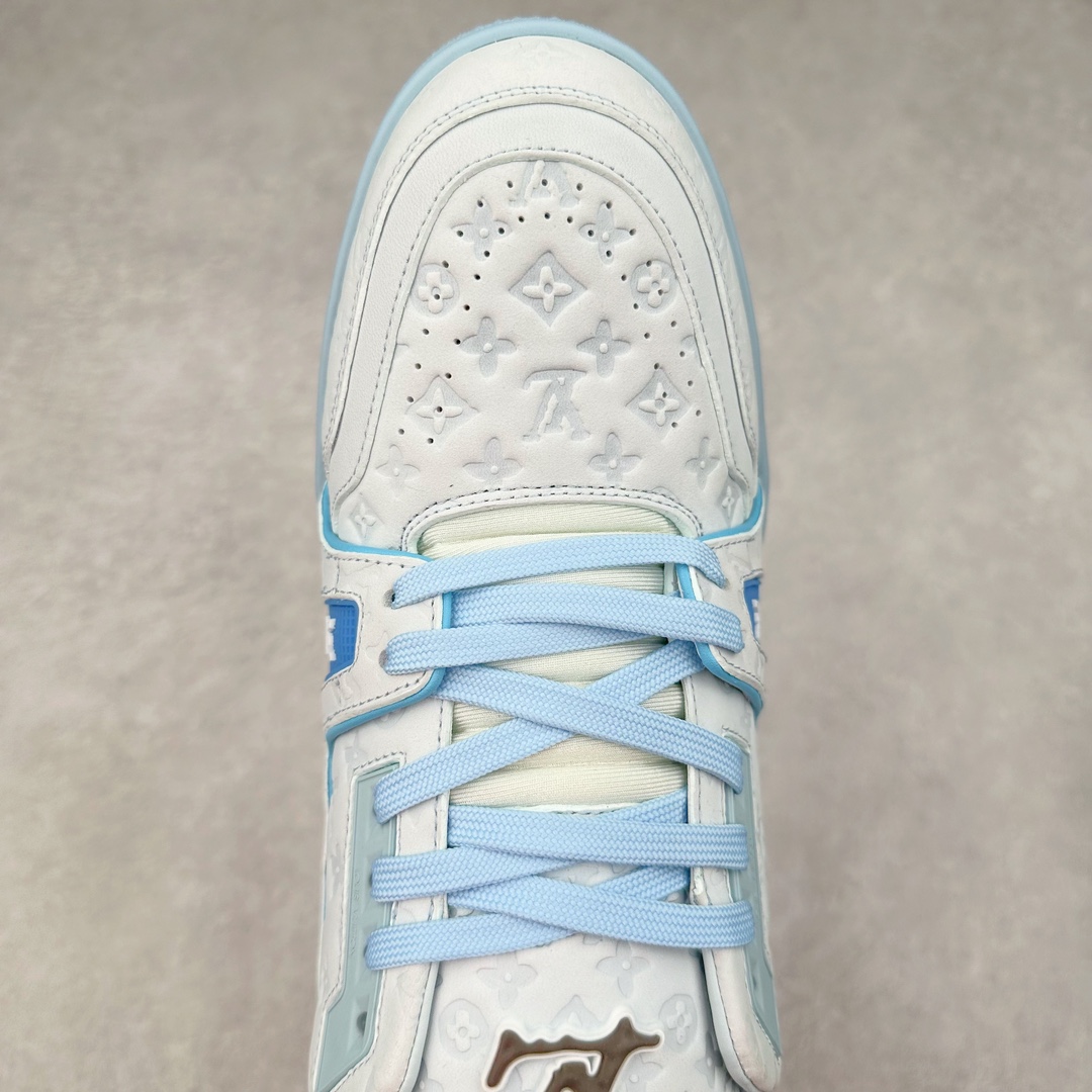 图片[4]-＃FS Louis Vuitton Trainer lv时装走秀运动鞋 实力大厂出品 平台专供 成熟的做工稳定的品控 完美鞋型超高的清洁度 零毛边线头瑕疵 全套原楦原纸版原鞋开模 全网最具灵魂的版型 正确原装黄色鞋盒 正确中底印花 鞋面印花3D高频深度立体 全鞋电脑针车 紧密相连 针距密度一致 环保乳胶注塑鞋垫 厚度脚感还原原版 皮面裁剪部位 统一油边封口工艺 原装橡胶大底含胶量大底组合零偏差 专柜全套包装 防尘袋 说明书 质保卡 男女鞋 尺码：35 36 37 38 39 40 41 42 43 44 45-选品中心