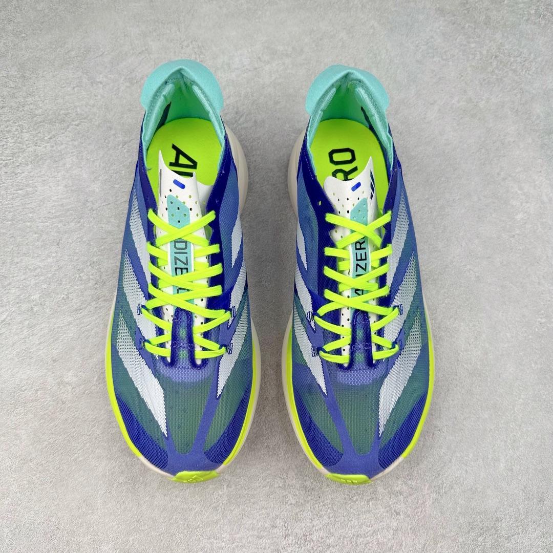 图片[2]-AD Adizero Adios Pro 3 马拉松竞速专业跑鞋 ID3635 CELERMESH针织网面非常轻薄 纤维间的缝隙很大 可以保证跑步时的透气、排汗效果 鞋舌直接与两侧的内衬和鞋底连接在一起 在跑步过程中不会被鞋舌的左右移动所困扰 在标准鞋带孔的基础上再拓宽一组鞋带孔 适合不同脚型的需求 突破性 EnergyRods 技术，有助于跑者实现更好的成绩 中底独特的LIGHTSTRIKE PRO泡棉材质 微弹感觉在跑步过程中给予了良好的支撑体验 对于顶级精英和高水平进阶跑者来说 ADIOS PRO是一双值得信赖的竞速比赛用鞋 尺码：36 36.5 37.5 38 38.5 39 40 40.5 41 42 42.5 43 44 44.5 45-选品中心