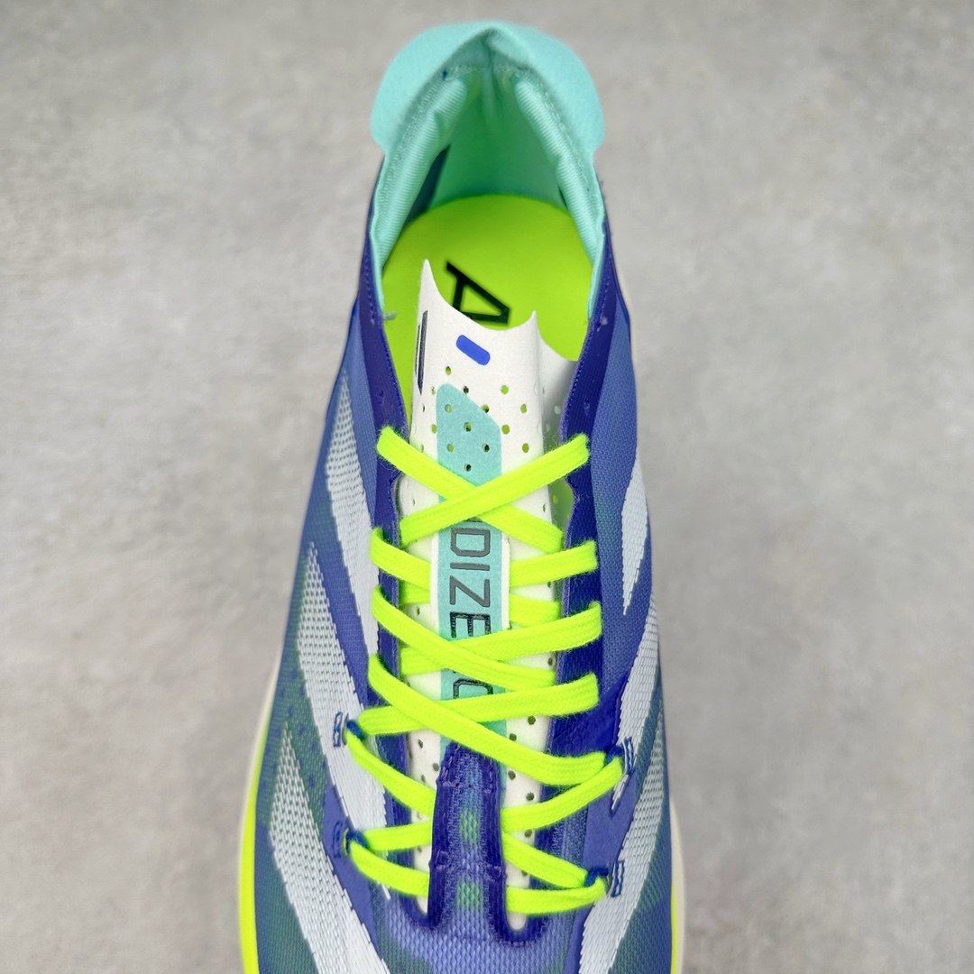 图片[5]-AD Adizero Adios Pro 3 马拉松竞速专业跑鞋 ID3635 CELERMESH针织网面非常轻薄 纤维间的缝隙很大 可以保证跑步时的透气、排汗效果 鞋舌直接与两侧的内衬和鞋底连接在一起 在跑步过程中不会被鞋舌的左右移动所困扰 在标准鞋带孔的基础上再拓宽一组鞋带孔 适合不同脚型的需求 突破性 EnergyRods 技术，有助于跑者实现更好的成绩 中底独特的LIGHTSTRIKE PRO泡棉材质 微弹感觉在跑步过程中给予了良好的支撑体验 对于顶级精英和高水平进阶跑者来说 ADIOS PRO是一双值得信赖的竞速比赛用鞋 尺码：36 36.5 37.5 38 38.5 39 40 40.5 41 42 42.5 43 44 44.5 45-选品中心