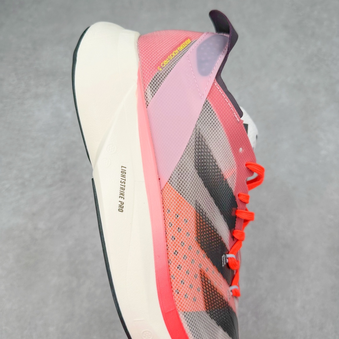 图片[6]-AD Adizero Adios Pro 3 马拉松竞速专业跑鞋 ID3633 CELERMESH针织网面非常轻薄 纤维间的缝隙很大 可以保证跑步时的透气、排汗效果 鞋舌直接与两侧的内衬和鞋底连接在一起 在跑步过程中不会被鞋舌的左右移动所困扰 在标准鞋带孔的基础上再拓宽一组鞋带孔 适合不同脚型的需求 突破性 EnergyRods 技术，有助于跑者实现更好的成绩 中底独特的LIGHTSTRIKE PRO泡棉材质 微弹感觉在跑步过程中给予了良好的支撑体验 对于顶级精英和高水平进阶跑者来说 ADIOS PRO是一双值得信赖的竞速比赛用鞋 尺码：36 36.5 37.5 38 38.5 39 40 40.5 41 42 42.5 43 44 44.5 45-选品中心