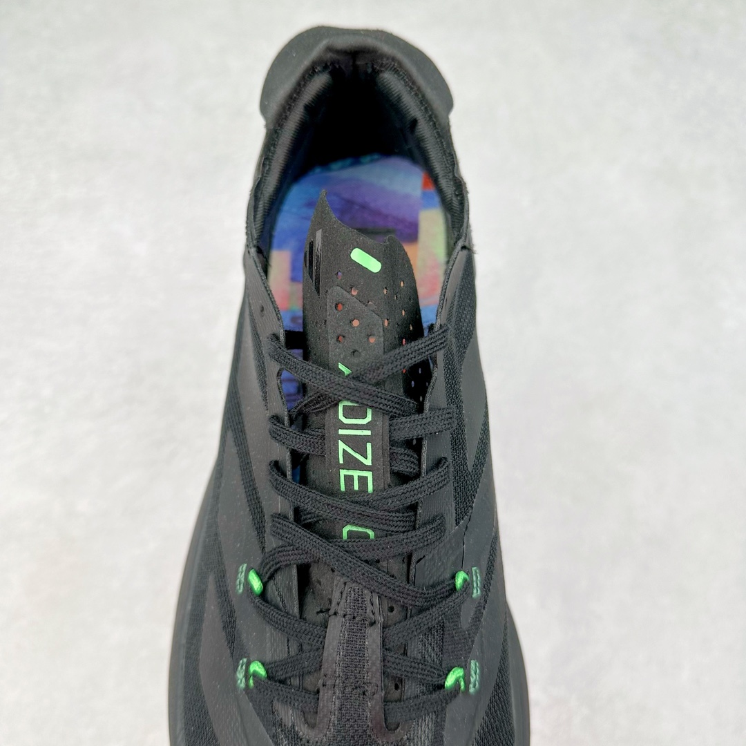 图片[5]-AD Adizero Adios Pro 3 马拉松竞速专业跑鞋 ID8469 CELERMESH针织网面非常轻薄 纤维间的缝隙很大 可以保证跑步时的透气、排汗效果 鞋舌直接与两侧的内衬和鞋底连接在一起 在跑步过程中不会被鞋舌的左右移动所困扰 在标准鞋带孔的基础上再拓宽一组鞋带孔 适合不同脚型的需求 突破性 EnergyRods 技术，有助于跑者实现更好的成绩 中底独特的LIGHTSTRIKE PRO泡棉材质 微弹感觉在跑步过程中给予了良好的支撑体验 对于顶级精英和高水平进阶跑者来说 ADIOS PRO是一双值得信赖的竞速比赛用鞋 尺码：36 36.5 37.5 38 38.5 39 40 40.5 41 42 42.5 43 44 44.5 45-选品中心