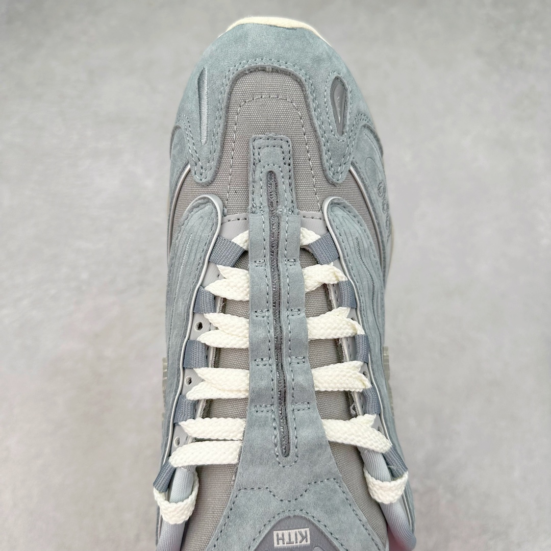 图片[4]-NB新百伦New Balance M1000 系列低帮复古老爹风休闲运动慢跑鞋 据悉，New Balance的复古鞋型M1000系列将在2024年正式回归。而自家美产创意总监Teddy Santis的AIMÉ LEON DORE也将率先推出联名1000撑撑场子，鞋款预计将在今年正式发布。New Balance1000系列作为NB最高端的鞋型，诞生于1999年，一度成为当年的热门鞋型，神似Nike Air Max95，现在看来也是一双符合潮流趋势的复古老爹鞋型。此番Teddy Santis亲自操刀，将丰富的配色和升级材质于复古的1000鞋型结合，鞋身采用米色、绿色和粉色的搭配。\\\”N\\\”字Logo也以全新的设计呈现，以1000标志性的网布和皮革材质打造，带来全新的视觉体验。后续ALD和New Balance1000的联名还将推出纯白配色，具体颜值还要等更多实物图的释出。AIMÉ LEON DORE和New Balance的多次联名一直有着超高的人气，无论是550还是1906R都有着不低的溢价，预计此番颜值不错的全新1000也会有着较高的人气。尺码：36 37 37.5 38 38.5 39.5 40 40.5 41.5 42 42.5 43 44 44.5 45-选品中心