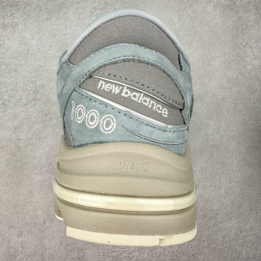 图片[8]-NB新百伦New Balance M1000 系列低帮复古老爹风休闲运动慢跑鞋 据悉，New Balance的复古鞋型M1000系列将在2024年正式回归。而自家美产创意总监Teddy Santis的AIMÉ LEON DORE也将率先推出联名1000撑撑场子，鞋款预计将在今年正式发布。New Balance1000系列作为NB最高端的鞋型，诞生于1999年，一度成为当年的热门鞋型，神似Nike Air Max95，现在看来也是一双符合潮流趋势的复古老爹鞋型。此番Teddy Santis亲自操刀，将丰富的配色和升级材质于复古的1000鞋型结合，鞋身采用米色、绿色和粉色的搭配。\\\”N\\\”字Logo也以全新的设计呈现，以1000标志性的网布和皮革材质打造，带来全新的视觉体验。后续ALD和New Balance1000的联名还将推出纯白配色，具体颜值还要等更多实物图的释出。AIMÉ LEON DORE和New Balance的多次联名一直有着超高的人气，无论是550还是1906R都有着不低的溢价，预计此番颜值不错的全新1000也会有着较高的人气。尺码：36 37 37.5 38 38.5 39.5 40 40.5 41.5 42 42.5 43 44 44.5 45-选品中心