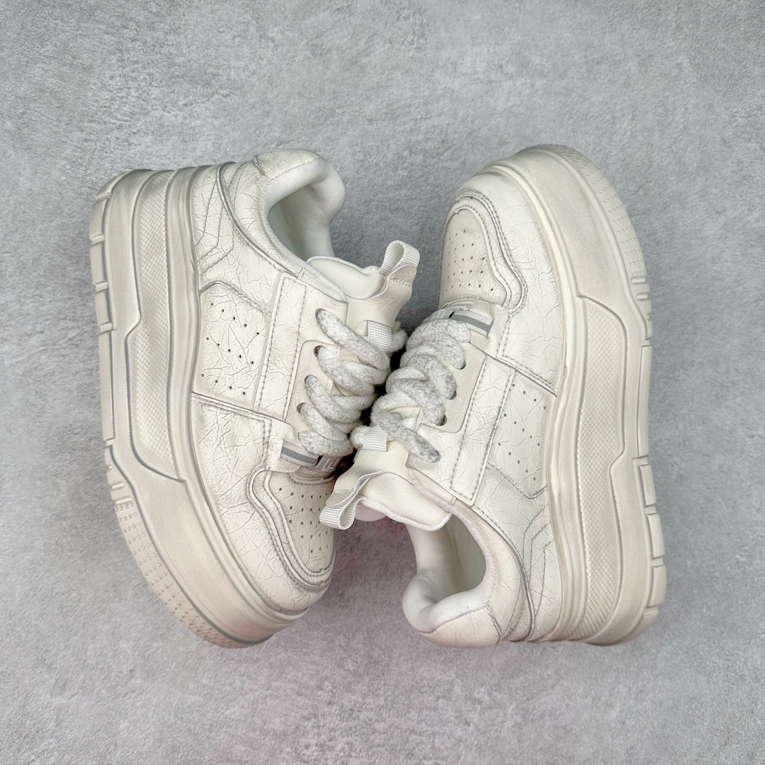 图片[3]-秋冬新款广东大厂出品 原盒原底面 2024赵露思同款 新晋潮流鞋靴品GGCC GG-CC 赛博做旧脏脏鞋【地表裂纹】 时髦look轻松定格 不费力展现率性氛围 原版正确大底 高档银盒 全套包装 赛博做旧工艺 耐看百搭 不拘一格 6.5cm增高厚底 大长腿既视感轻松拿捏 #越穿越喜欢系列 百搭不挑人 货号：G24X9856 尺码：35 36 37 38 39 40-选品中心