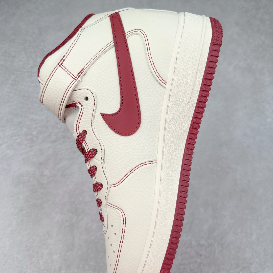 图片[7]-NK Air Force 1 Mid 空军一号中帮高帮百搭休闲运动板鞋 UM2369-015 柔软、弹性十足的缓震性能和出色的中底设计 横跨复古与现代的外型结合 造就出风靡全球三十多年的Force 1 尺码：36 36.5 37.5 38 38.5 39 40 40.5 41 42 42.5 43 44 44.5 45-选品中心