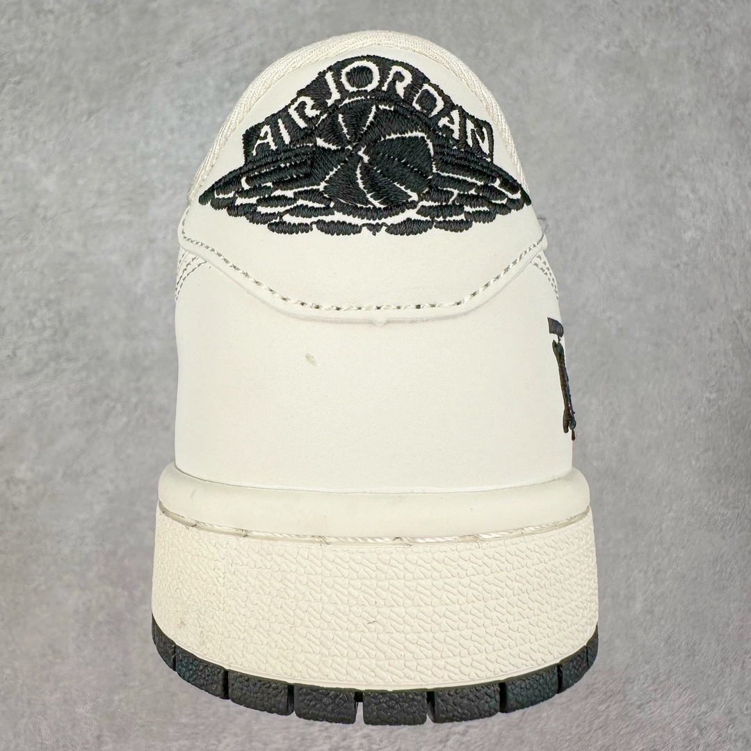 图片[8]-TS x Air Jordan AJ1 Low 倒钩低帮联名定制配色 BB6088-316 原厂内置气垫魔块 A模大底 头层小牛皮 鞋舌AJ原厂专用牛津布+AJ专用反口珍珠布+原厂无杂质高弹内里海棉+特殊封边弹力鞋带 尺码：36 36.5 37.5 38 38.5 39 40 40.5 41 42 42.5 43 44 44.5 45 46 47.5-选品中心