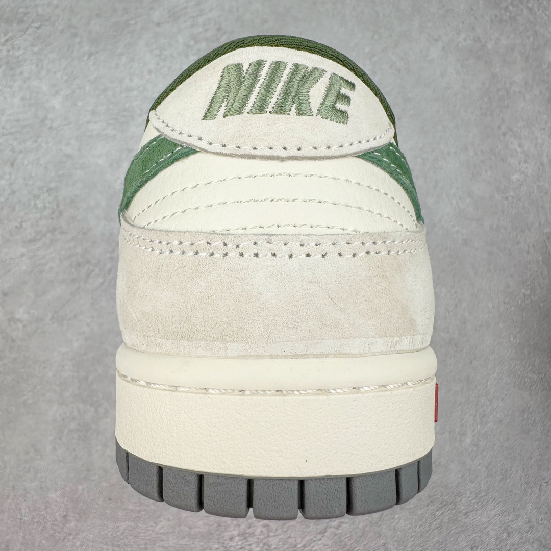 图片[8]-NK Dunk Low 定制配色 SJ2068-303 大厂出品 极力推荐 原装头层材料 独家版型蒸餾加工帶來的是更好的视觉和脚感体验大厂纯原品质出货 清洁度 电绣工艺 皮料切割干净无任何毛边 细节完美 尺码：36 36.5 37.5 38 38.5 39 40 40.5 41 42 42.5 43 44 44.5 45 46 47.5-选品中心