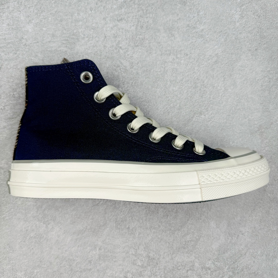 Converse Chuck 1970S毛呢格子 匡威秋冬新款 防滑耐磨帆布鞋 帆布鞋面紧密厚实 耐穿舒适 拼接苏格兰毛妮格子元素 复古风十足 经典银色刺绣品牌贴片 亮眼时尚 秋冬氛围感拉满 货号:A12453C 蓝色 A12452C 红色 尺码:35-44(36.5 37.5 39.5 41.5 42.5)-选品中心