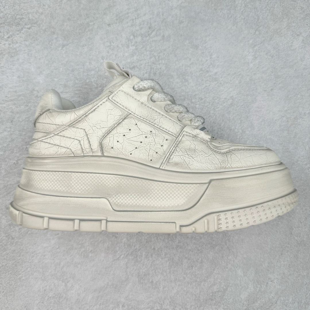 秋冬新款广东大厂出品 原盒原底面 2024赵露思同款 新晋潮流鞋靴品GGCC GG-CC 赛博做旧脏脏鞋【地表裂纹】 时髦look轻松定格 不费力展现率性氛围 原版正确大底 高档银盒 全套包装 赛博做旧工艺 耐看百搭 不拘一格 6.5cm增高厚底 大长腿既视感轻松拿捏 #越穿越喜欢系列 百搭不挑人 货号：G24X9856 尺码：35 36 37 38 39 40-选品中心