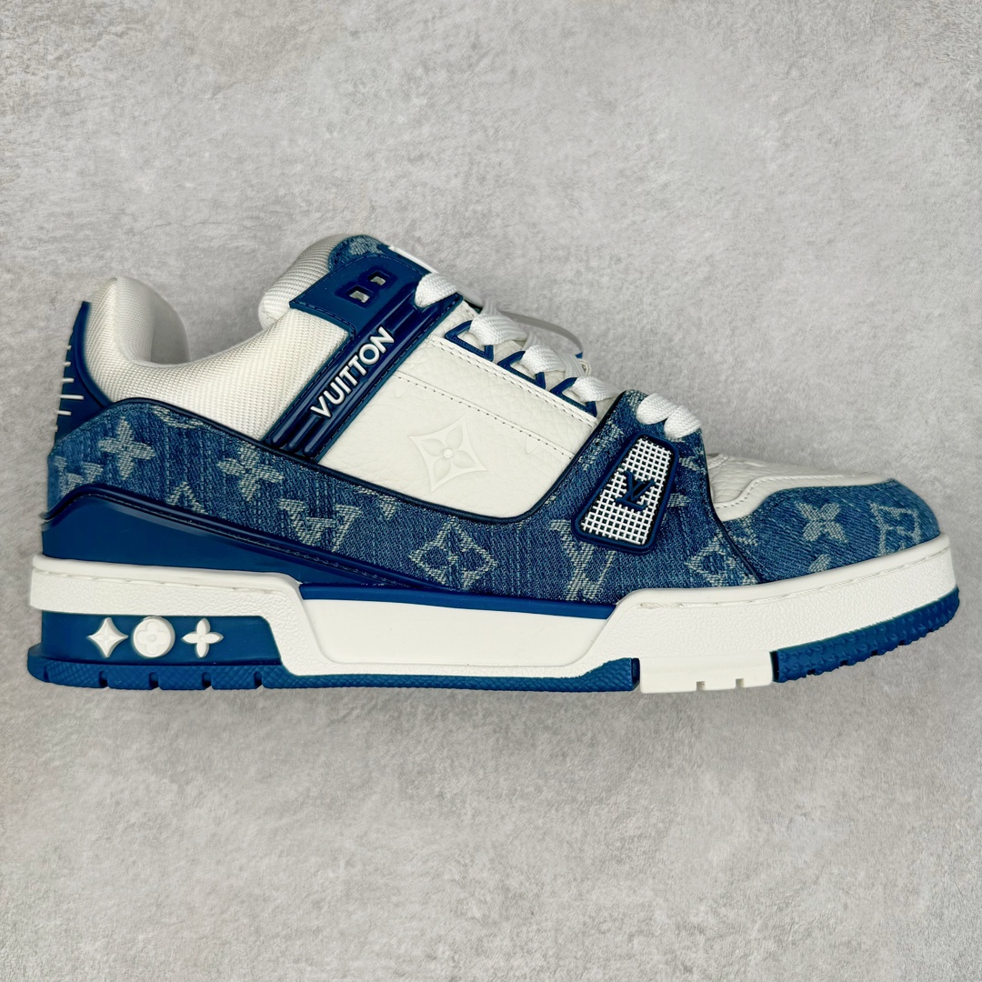 ＃FS Louis Vuitton Trainer lv时装走秀运动鞋 实力大厂出品 平台专供 成熟的做工稳定的品控 完美鞋型超高的清洁度 零毛边线头瑕疵 全套原楦原纸版原鞋开模 全网最具灵魂的版型 正确原装黄色鞋盒 正确中底印花 鞋面印花3D高频深度立体 全鞋电脑针车 紧密相连 针距密度一致 环保乳胶注塑鞋垫 厚度脚感还原原版 皮面裁剪部位 统一油边封口工艺 原装橡胶大底含胶量大底组合零偏差 专柜全套包装 防尘袋 说明书 质保卡 男女鞋 尺码：35 36 37 38 39 40 41 42 43 44 45-选品中心
