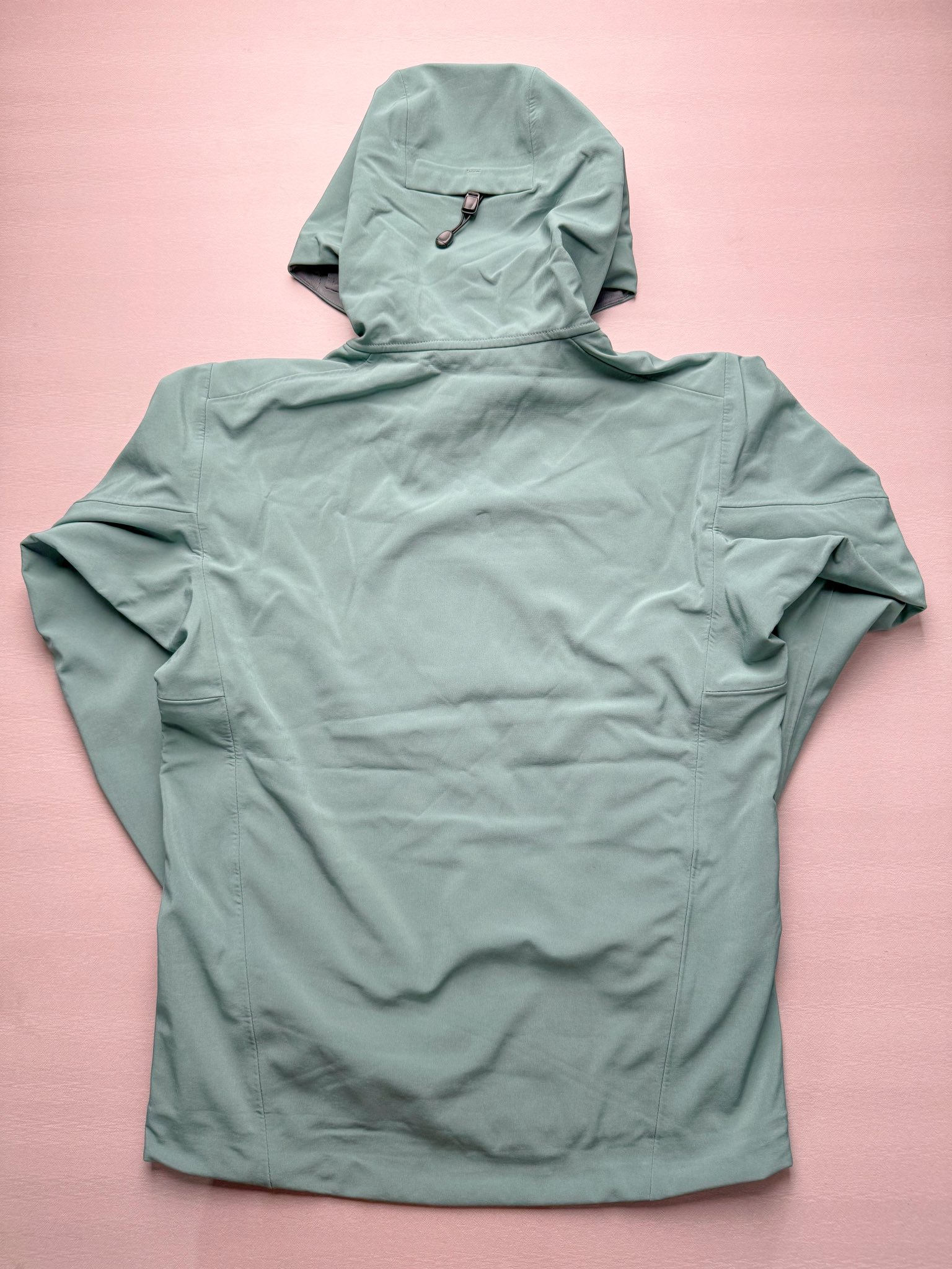 图片[3]-＃TZD Arcteryx GAMMA MX Hoody 始祖鸟户外运动抗风雪混合天气场景透气保暖耐磨连帽夹克加绒冲锋衣 软壳中的旗舰款 原版面料定织开发长达半年 正面科技涂层反面还原高克重拉绒 凸显保暖性 内里全压胶封 原版一致工艺 防水指数28000mm 区别市面各种偷工减料版 百灵达航机刺绣 实拍自鉴 尺码：S M L XL XXL-选品中心