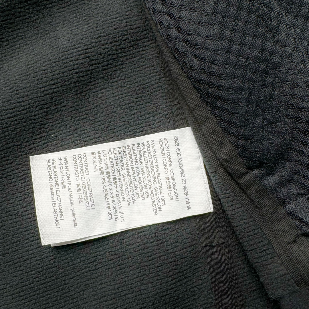 图片[10]-＃TZD Arcteryx GAMMA MX Hoody 始祖鸟户外运动抗风雪混合天气场景透气保暖耐磨连帽夹克加绒冲锋衣 软壳中的旗舰款 原版面料定织开发长达半年 正面科技涂层反面还原高克重拉绒 凸显保暖性 内里全压胶封 原版一致工艺 防水指数28000mm 区别市面各种偷工减料版 百灵达航机刺绣 实拍自鉴 尺码：S M L XL XXL-选品中心