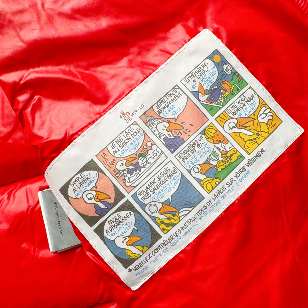 图片[12]-Moncler Maire 蒙口经典绗缝拉链亮面短款防水连帽纯色合身厚款常规款保暖羽绒服 陈奕迅同款明星同款 亮光面连帽羽绒服 可拆卸帽子 专属定制纽扣可调节 双向品牌拉链 蒙口专用镭射防伪标 上身轻盈舒适 玛雅同款的女版 市面唯一填充欧标95白鹅绒 独家使用台湾原厂尼龙内外面料 Maya玛雅女款 专柜品质 一流的工艺 原厂五金 原版洗水标 细节无可挑剔 尺码：00 0 1 2-选品中心