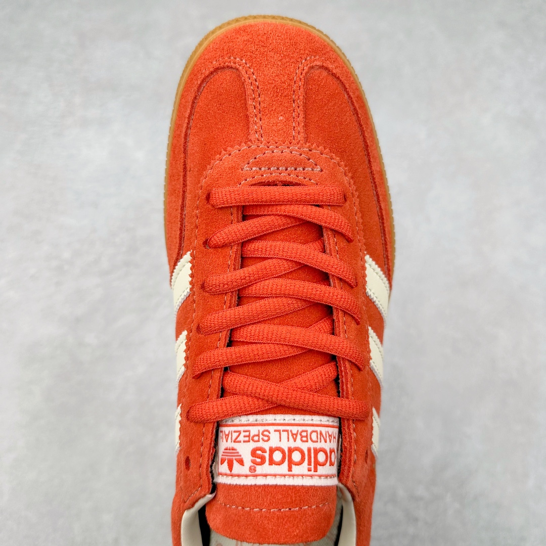图片[4]-＃X版 AD Originals Handball SPZL 手球运动员系列百搭休闲运动板鞋 IG6191 这款来自阿迪达斯的这款HANDBALL SPZL前身是一双手球运动鞋，这一次拿来复刻，所以鞋面的主要色彩选用了黑色， 鞋面外侧除了Spezial字母之外还有三叶草标志。Handball SPZL作为复古手球训练鞋与作为室内足球鞋的Samba有着异曲同工之处，但是质感更为出众的鞋身以及丰富的配色选择比起Samba来讲可以说是更胜一筹了！尺码：36 36⅔ 37⅓ 38 38⅔ 39⅓ 40 40⅔ 41⅓ 42 42⅔ 43⅓ 44 45-选品中心