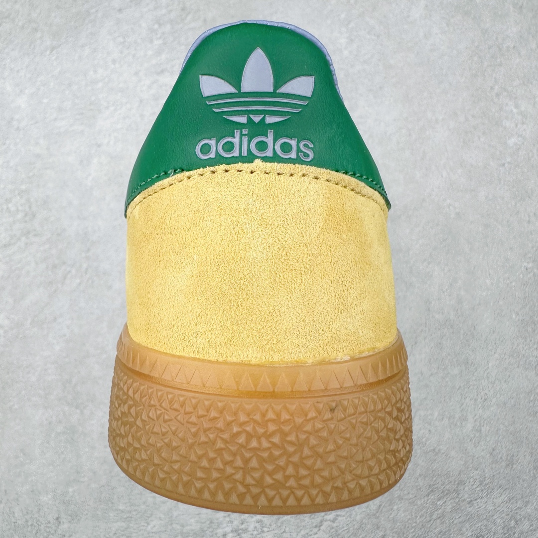 图片[8]-＃X版 AD Originals Handball SPZL 手球运动员系列百搭休闲运动板鞋 IE3403 这款来自阿迪达斯的这款HANDBALL SPZL前身是一双手球运动鞋，这一次拿来复刻，所以鞋面的主要色彩选用了黑色， 鞋面外侧除了Spezial字母之外还有三叶草标志。Handball SPZL作为复古手球训练鞋与作为室内足球鞋的Samba有着异曲同工之处，但是质感更为出众的鞋身以及丰富的配色选择比起Samba来讲可以说是更胜一筹了！尺码：36 36⅔ 37⅓ 38 38⅔ 39⅓ 40 40⅔ 41⅓ 42 42⅔ 43⅓ 44 45-选品中心