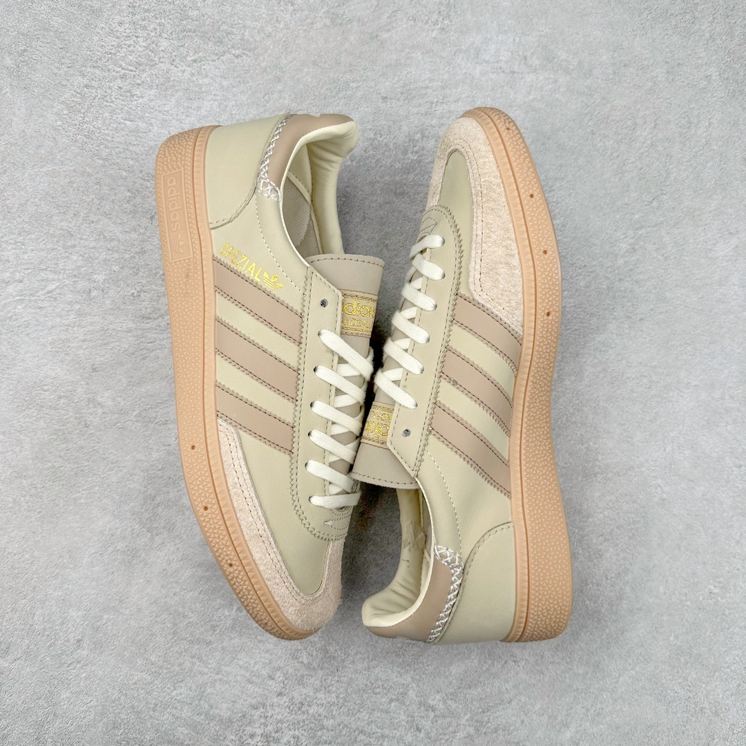 图片[3]-＃X版 AD Originals Handball SPZL 手球运动员系列百搭休闲运动板鞋 IE3699 这款来自阿迪达斯的这款HANDBALL SPZL前身是一双手球运动鞋，这一次拿来复刻，所以鞋面的主要色彩选用了黑色， 鞋面外侧除了Spezial字母之外还有三叶草标志。Handball SPZL作为复古手球训练鞋与作为室内足球鞋的Samba有着异曲同工之处，但是质感更为出众的鞋身以及丰富的配色选择比起Samba来讲可以说是更胜一筹了！尺码：36 36⅔ 37⅓ 38 38⅔ 39⅓ 40 40⅔ 41⅓ 42 42⅔ 43⅓ 44 45-选品中心