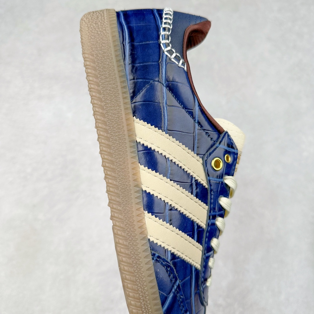 图片[6]-AD Original Samba OG 复古经典轻便板鞋 JH9825 这款桑巴鞋展示了高质量的工艺 带有装饰的超锁缝制和无缝的手感 柔软、柔软的皮革造型和标志性的3条纹完成了精致的外观 正规合身鞋带 鞋面上有绒面鞋垫 橡胶鞋底 享受正畸套筒软感 自50年代首次亮相以来就一直在赢得粉丝的青睐 尺码：36 36.5 37.5 38 38.5 39 40 40.5 41 42 42.5 43 44 44.5 45-选品中心