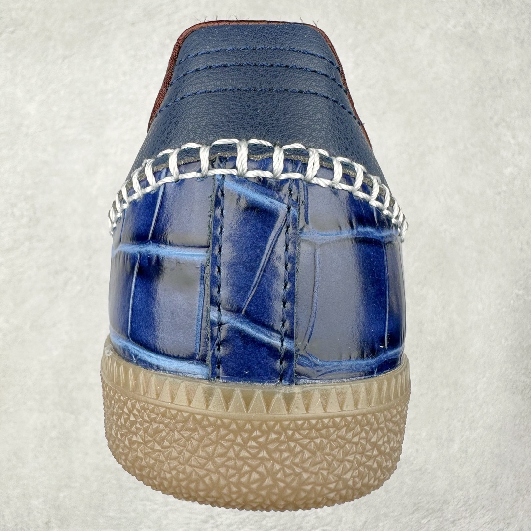 图片[8]-AD Original Samba OG 复古经典轻便板鞋 JH9825 这款桑巴鞋展示了高质量的工艺 带有装饰的超锁缝制和无缝的手感 柔软、柔软的皮革造型和标志性的3条纹完成了精致的外观 正规合身鞋带 鞋面上有绒面鞋垫 橡胶鞋底 享受正畸套筒软感 自50年代首次亮相以来就一直在赢得粉丝的青睐 尺码：36 36.5 37.5 38 38.5 39 40 40.5 41 42 42.5 43 44 44.5 45-选品中心