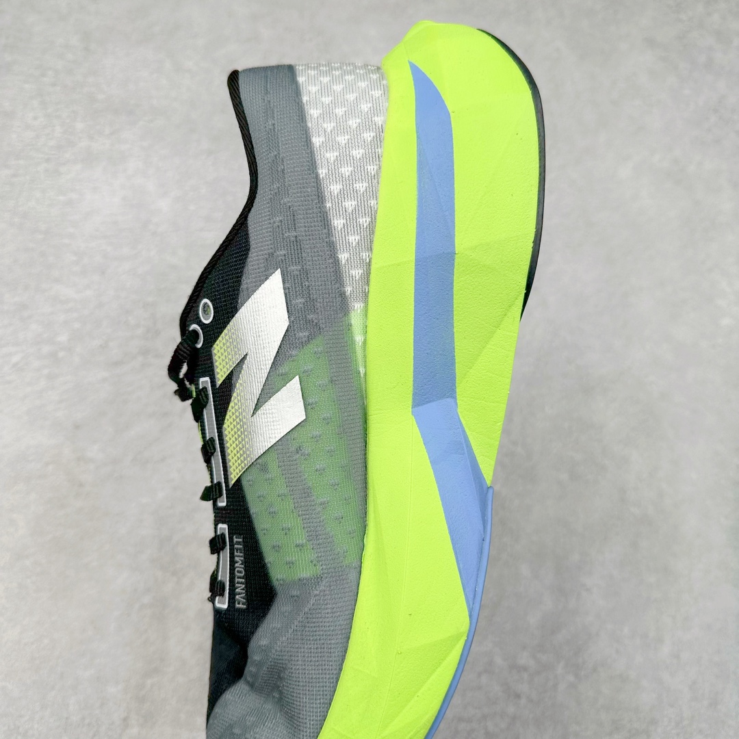 图片[7]-NEW BALANCE Rebel FuelCell Rebel V4 SuperComp Elite 精英版内置碳板 舒适时尚织物减震耐磨低帮马拉松轻量化跑步鞋 NB新百伦于 2019 年夏天首次发布了 Rebel 在制鞋业仍在向强调能量回报的弹力泡沫转变的时候 Rebel 确实是一个叛逆者 快进到 2024 年 Rebel v4 承诺通过重新配制的中底化合物和更高的堆叠高度提供更轻、更有弹性的跑步体验 就像New Balance SC Elite v4一样 Rebel v4 提供了完全重新设计的中底化合物 最新的混合物将 New Balance 专有的 FuelCell 泡沫（TPU 和 EVA 的混合物）与 PEBA 泡沫相结合 带来更弹跳的跑步体验 PEBA是一种超轻 高性能的泡沫 通常出现在镀碳超级鞋中 New Balance Rebel v4、ASICS Novablast 4和Brooks Hyperion Max都是精力充沛的无电镀运动鞋 在速度锻炼和快节奏中大放异彩 这三款鞋都依靠它们的中底泡沫和轻微的摇杆形状来创造一种向前滚动的感觉 而且虽然这些鞋子在堆叠高度和重量方面各不相同 但它们提供了相似的软硬比例 有足够的流行力来加快步伐 尺码：36 37 37.5 38 38.5 39.5 40 40.5 41.5 42 42.5 43 44 45-选品中心