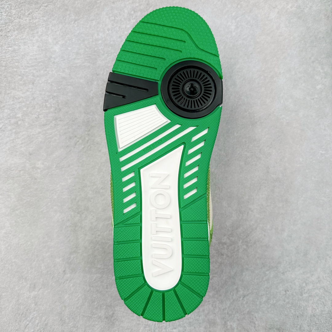 图片[9]-＃K纯原 Louis Vuitton Trainer lv时装走秀运动鞋 市场所有版本中综合最强的货品 GD实力大厂出品 全网最全配色更新最快 最成熟的做工稳定的品控 完美鞋型超高的清洁度 零毛边线头瑕疵 全套原楦原纸版原鞋开模 全网最具灵魂的版型 正确原装黄色鞋盒 正确中底印花 鞋面印花3D高频深度立体 全鞋电脑针车 紧密相连 针距密度一致 环保乳胶注塑鞋垫 厚度脚感还原原版 皮面裁剪部位 统一油边封口工艺 原装橡胶大底含胶量大底组合零偏差 专柜全套包装 防尘袋 说明书 质保卡 男女鞋 尺码：35 36 37 38 39 40 41 42 43 44 45-选品中心