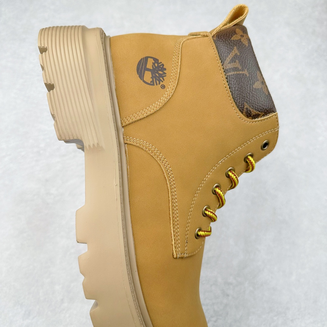 图片[6]-Lv x Timberland Lv联名添柏岚大黄靴 顶奢流量品牌与时代经典的结合之作 #代购专供品质 高弹Modern 外置防滑橡塑发泡超轻大底 系带设计 穿脱十分方便 采用TPU模压定型真皮鞋面材质#EVA轻翼科技外底具有防滑,耐磨和良好的弹性 Pharrell Williams充分发挥了作为Louis Vuitton创意总监的角色 这款鞋重新定义了 6英寸大黄靴的经典设计 致敬1996年Grandmaster Flash经典黄靴造型 原厂五金鞋带扣 工艺全新升级 中山大厂代工 原单进口皮料 独立私模大底，正确logo， 原装一致头层磨砂皮 搭配经典老花领口 全新原厂包装鞋盒 市场独家供应 尺码：38-44（皮鞋码）-选品中心