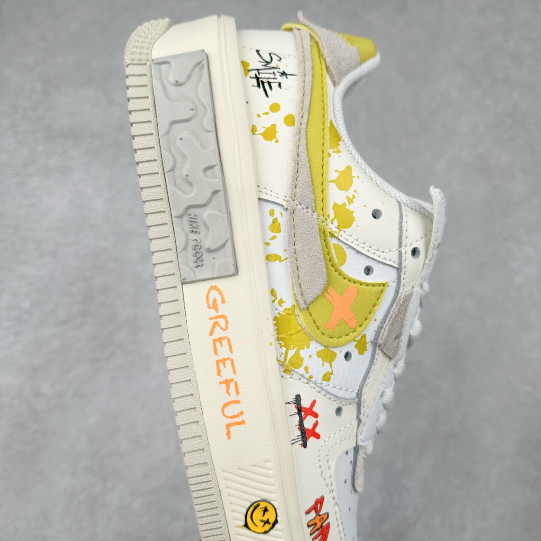 图片[6]-NK Air Force 1´07 Low 空军一号低帮百搭休闲运动板鞋 DV6984-001 柔软、弹性十足的缓震性能和出色的中底设计 横跨复古与现代的外型结合 造就出风靡全球 三十多年的Force 1 直到今天还深受青睐 尺码：36 36.5 37.5 38 38.5 39 40 40.5 41 42 42.5 43 44 44.5 45-选品中心