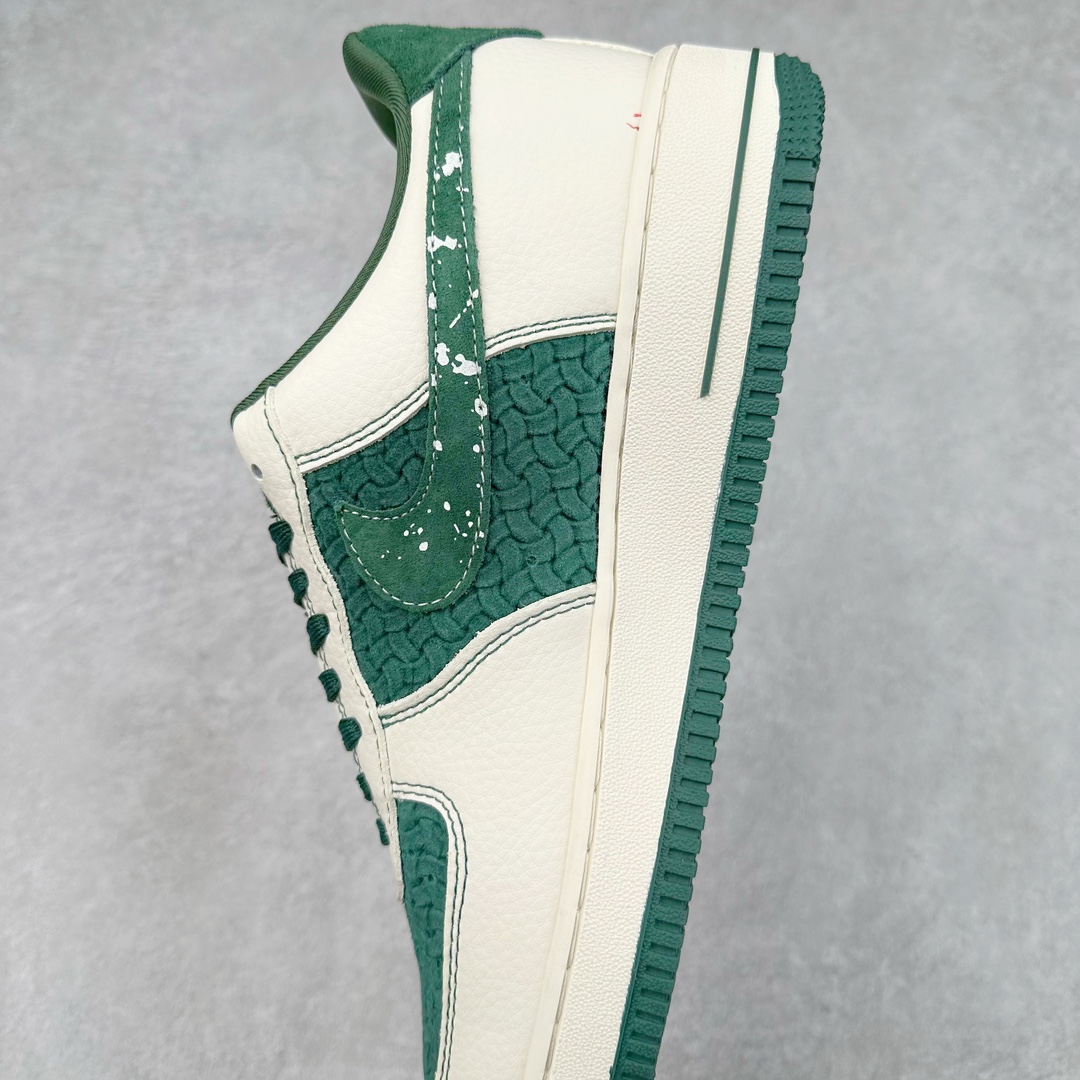 图片[7]-NK Air Force 1´07 Low 空军一号低帮百搭休闲运动板鞋 KK1988-008 柔软、弹性十足的缓震性能和出色的中底设计 横跨复古与现代的外型结合 造就出风靡全球 三十多年的Force 1 直到今天还深受青睐 尺码：36 36.5 37.5 38 38.5 39 40 40.5 41 42 42.5 43 44 44.5 45-选品中心