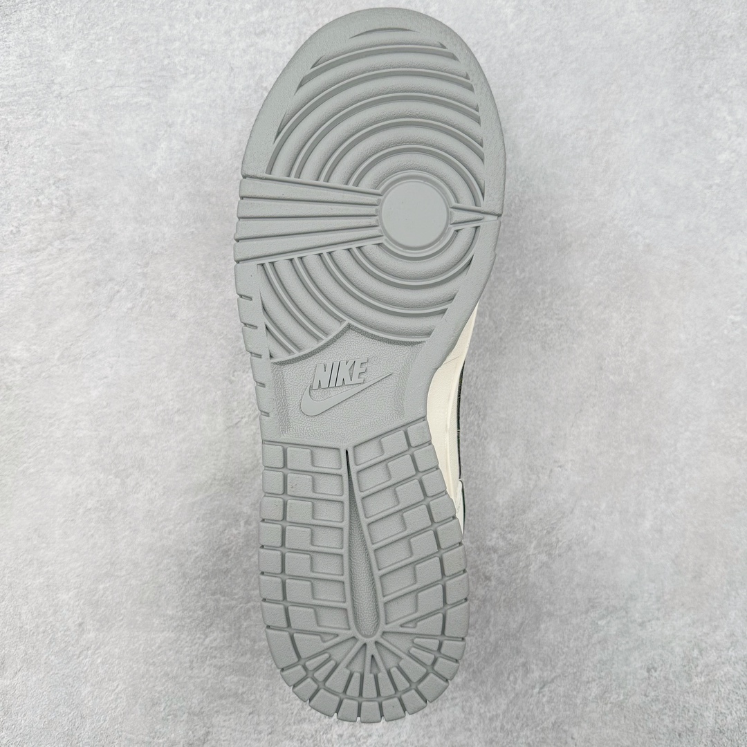 图片[9]-NK Dunk Low 定制配色 BB6698-514 大厂出品 极力推荐 原装头层材料 独家版型蒸餾加工帶來的是更好的视觉和脚感体验大厂纯原品质出货 清洁度 电绣工艺 皮料切割干净无任何毛边 细节完美 尺码：36 36.5 37.5 38 38.5 39 40 40.5 41 42 42.5 43 44 44.5 45 46 47.5-选品中心